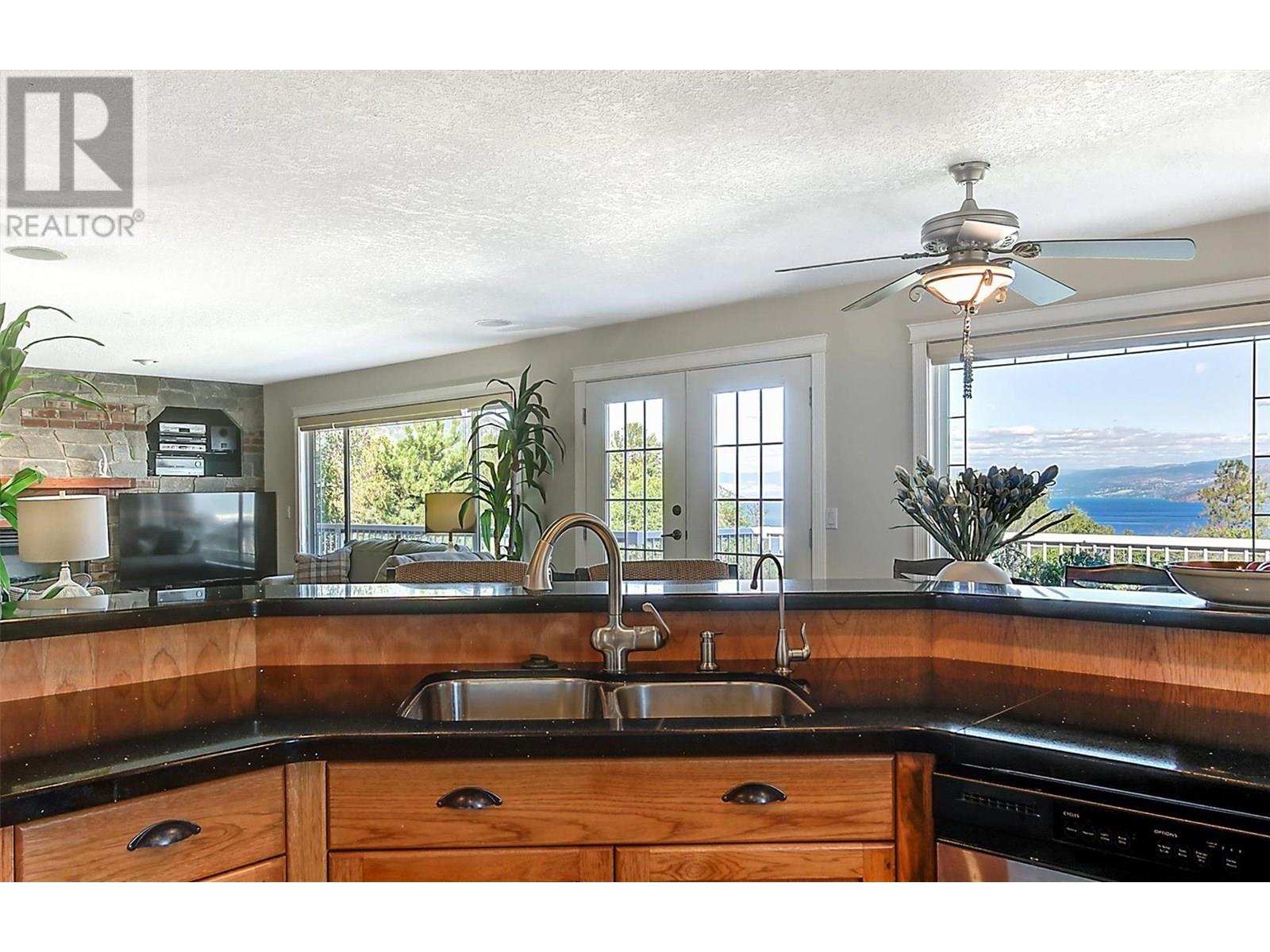 4649 Princeton Avenue, Peachland, British Columbia  V0H 1X7 - Photo 26 - 10353595