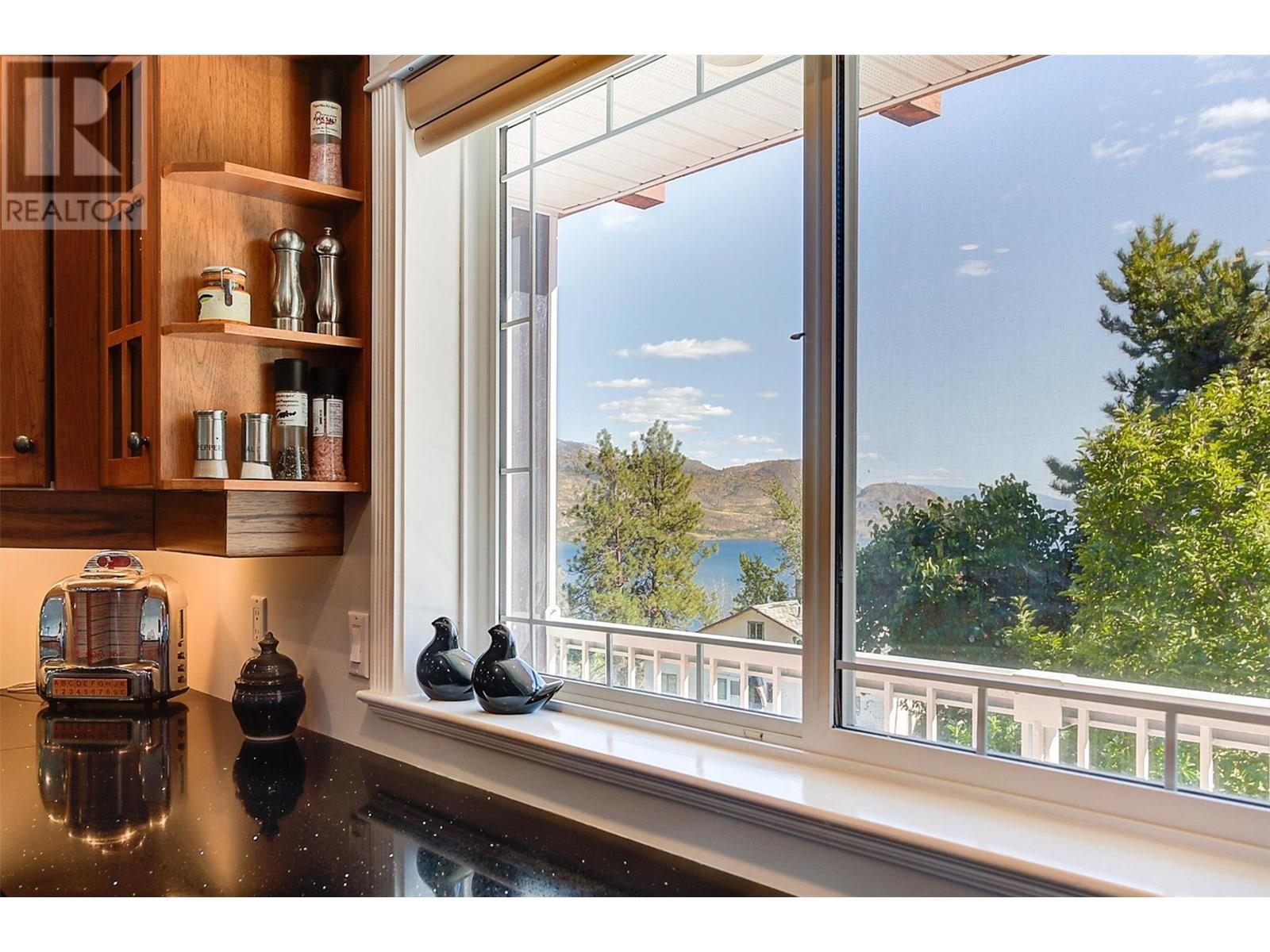 4649 Princeton Avenue, Peachland, British Columbia  V0H 1X7 - Photo 27 - 10353595