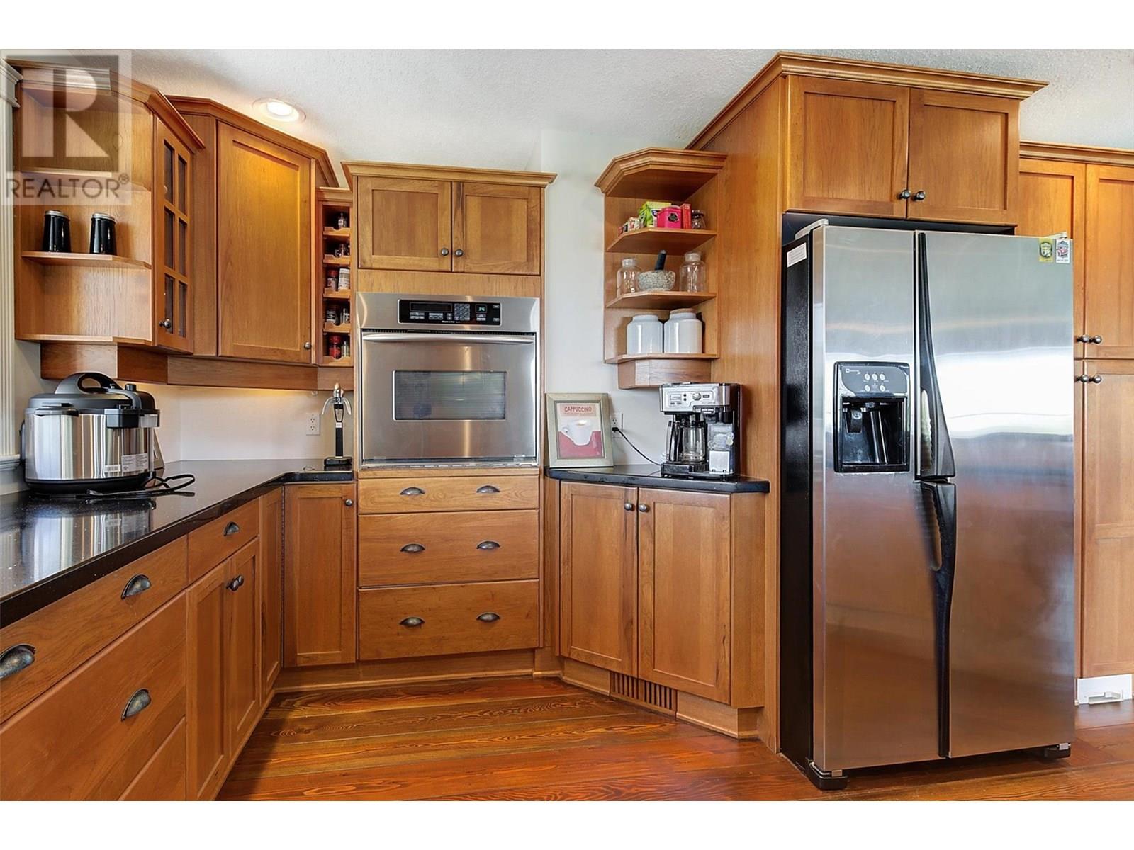 4649 Princeton Avenue, Peachland, British Columbia  V0H 1X7 - Photo 25 - 10353595