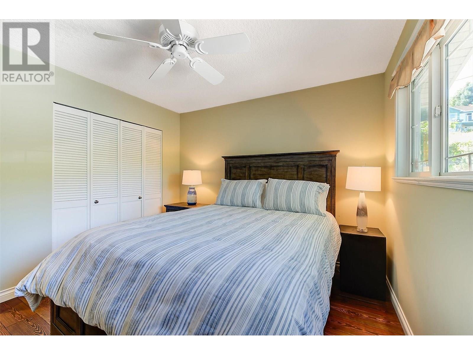 Property at 4649 Princeton Avenue image 4