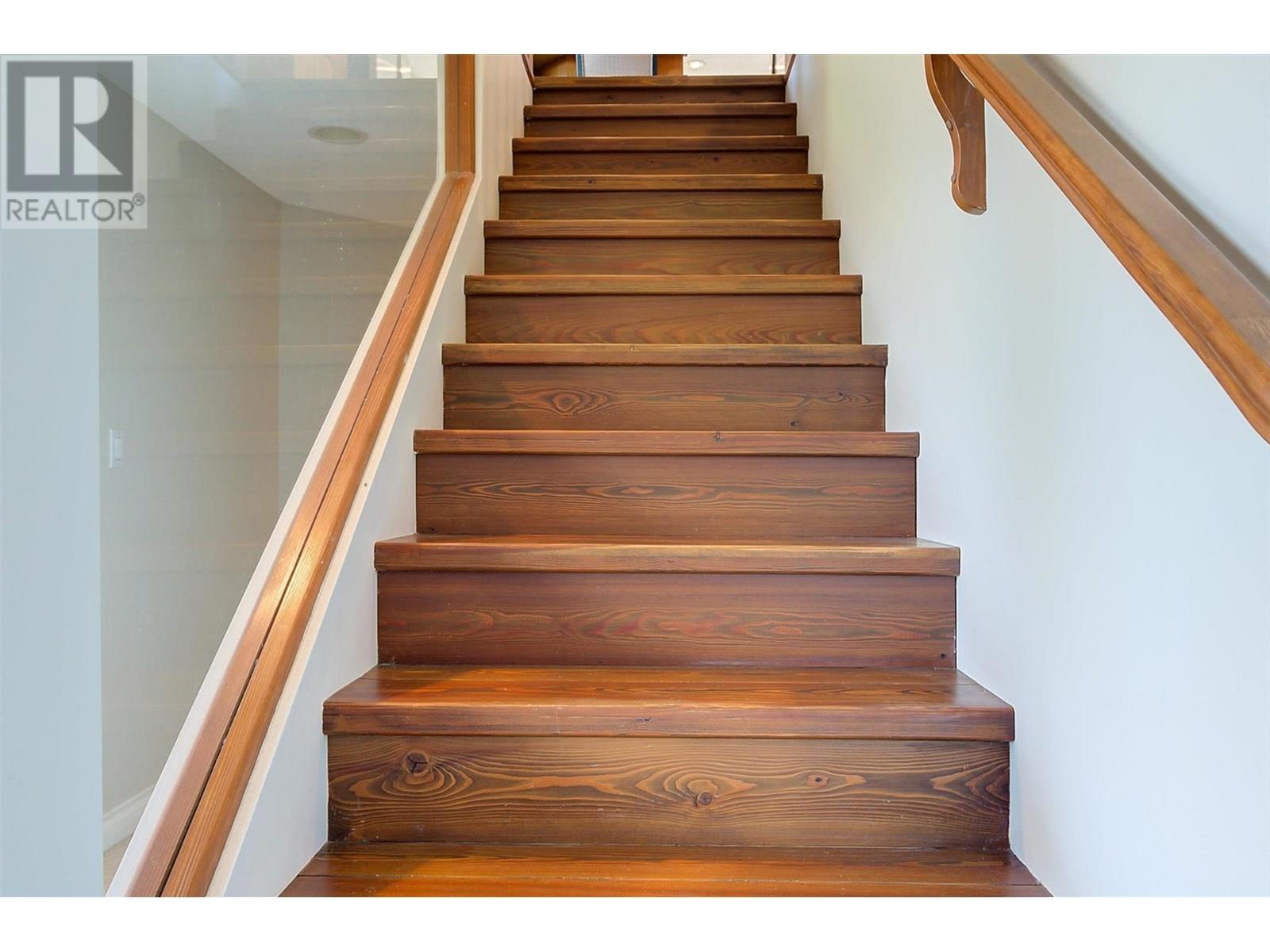 4649 Princeton Avenue, Peachland, British Columbia  V0H 1X7 - Photo 59 - 10353595