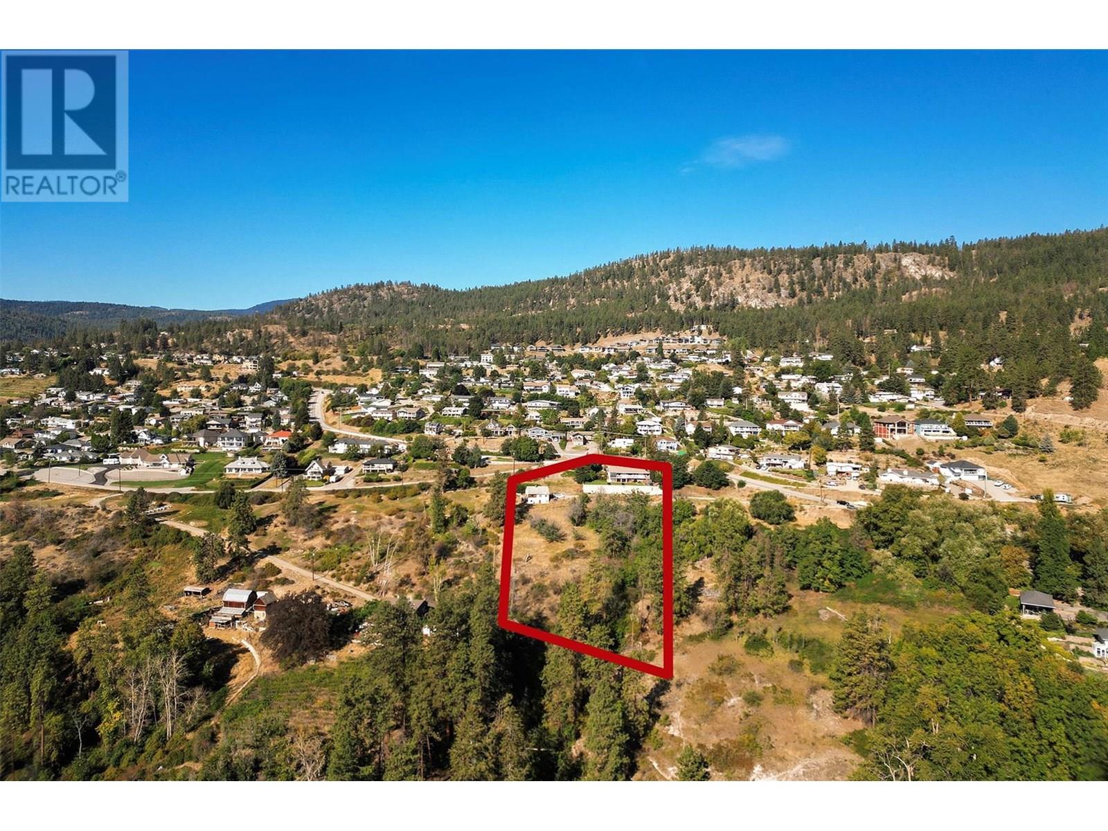 4649 Princeton Avenue, Peachland, British Columbia  V0H 1X7 - Photo 2 - 10353595