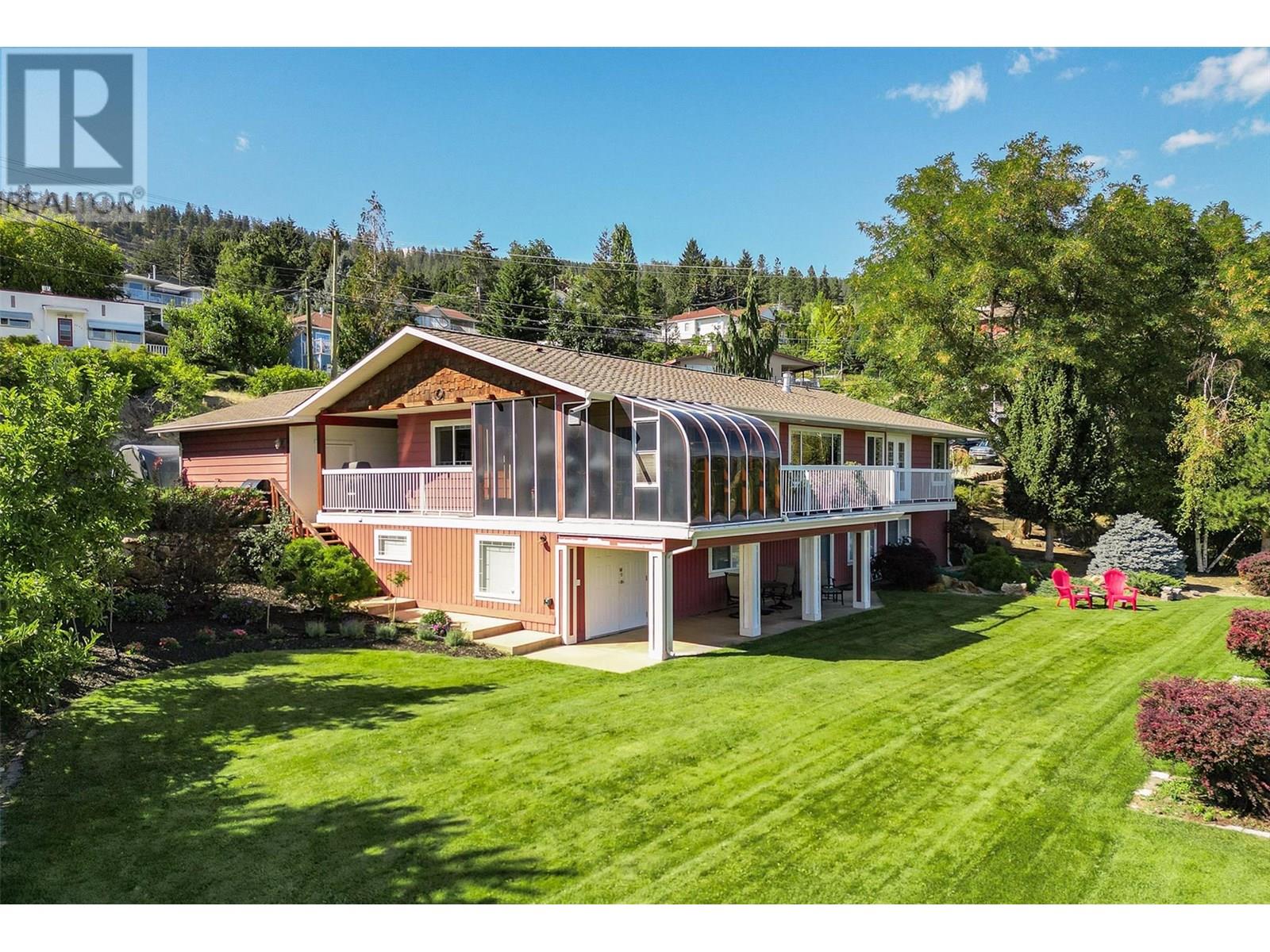 4649 Princeton Avenue, Peachland, British Columbia  V0H 1X7 - Photo 10 - 10353595