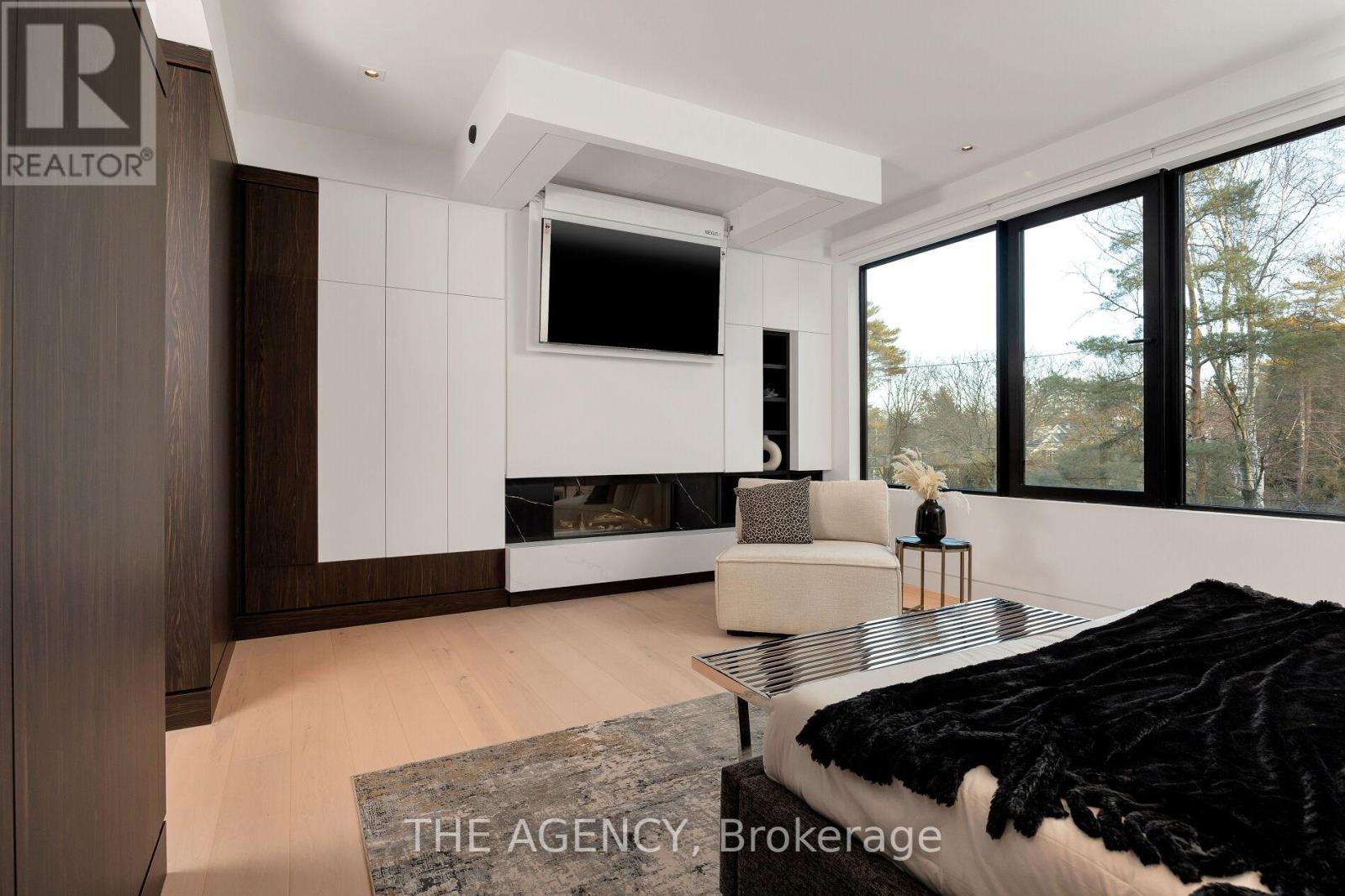 2048 Ardleigh Road, Oakville (Fd Ford), Ontario  L6J 4W8 - Photo 50 - W12239192