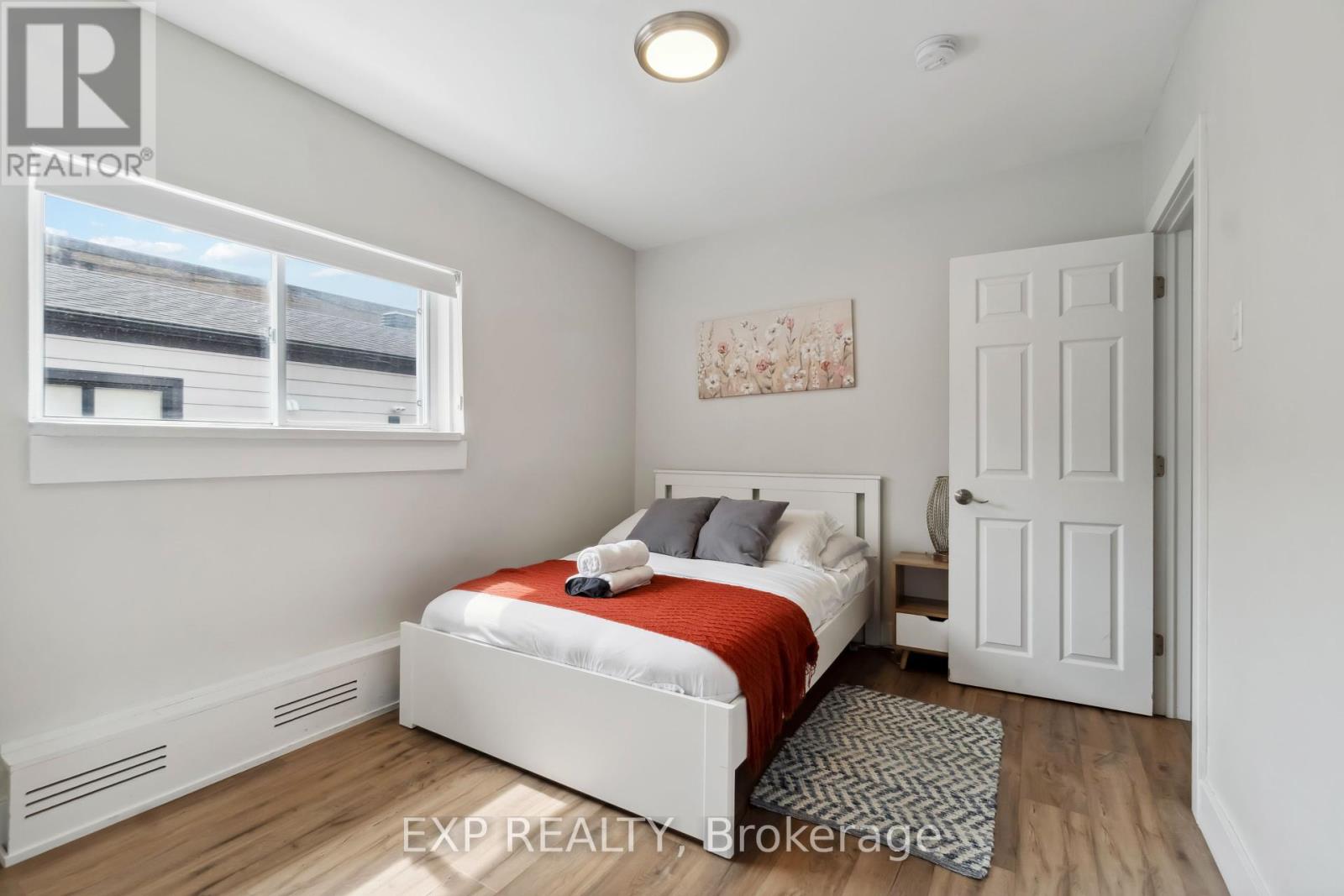 184 Murray Street, Ottawa, Ontario  K1N 5M8 - Photo 10 - X12242901