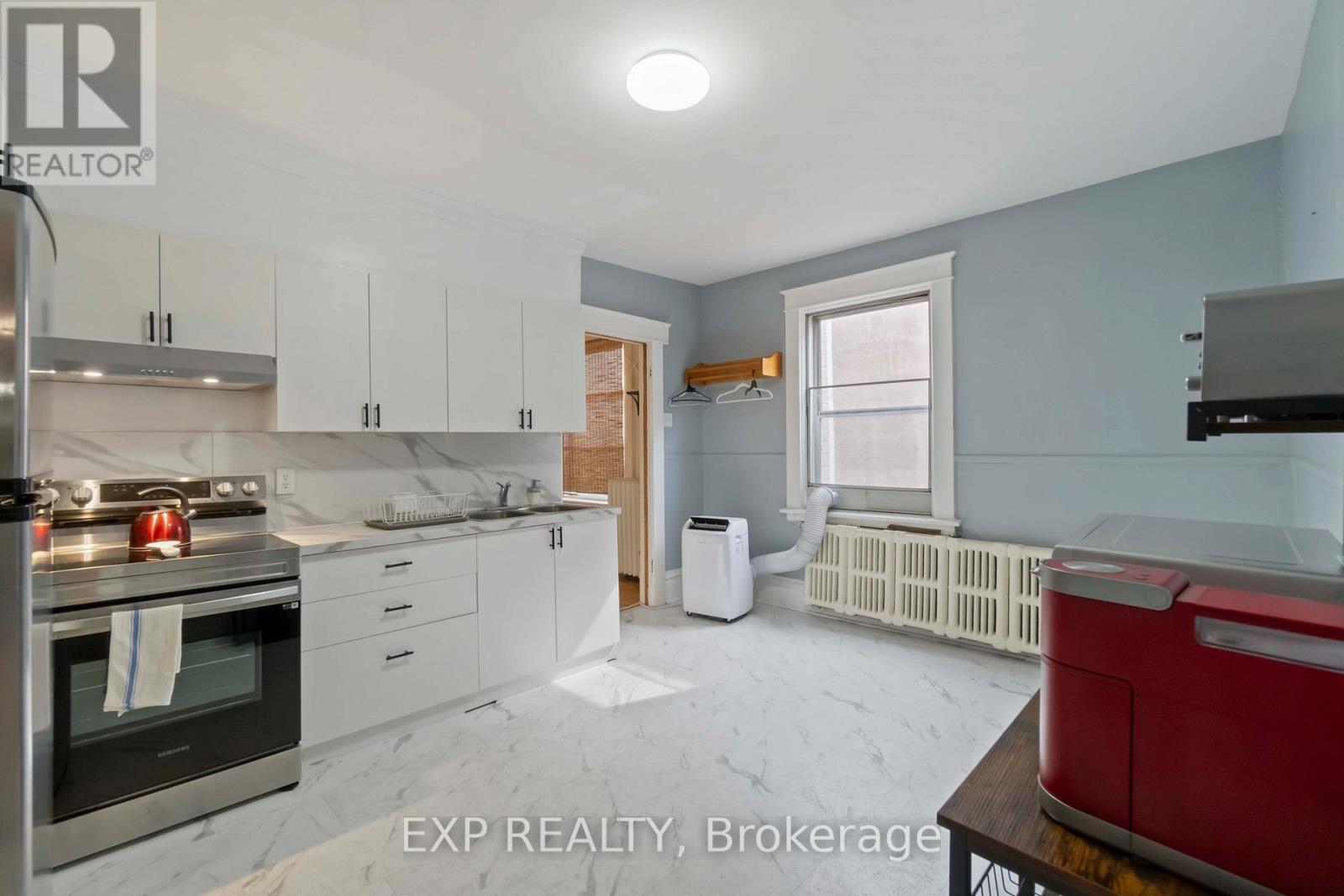 257 St Andrew Street, Ottawa, Ontario  K1N 5G8 - Photo 13 - X12242910