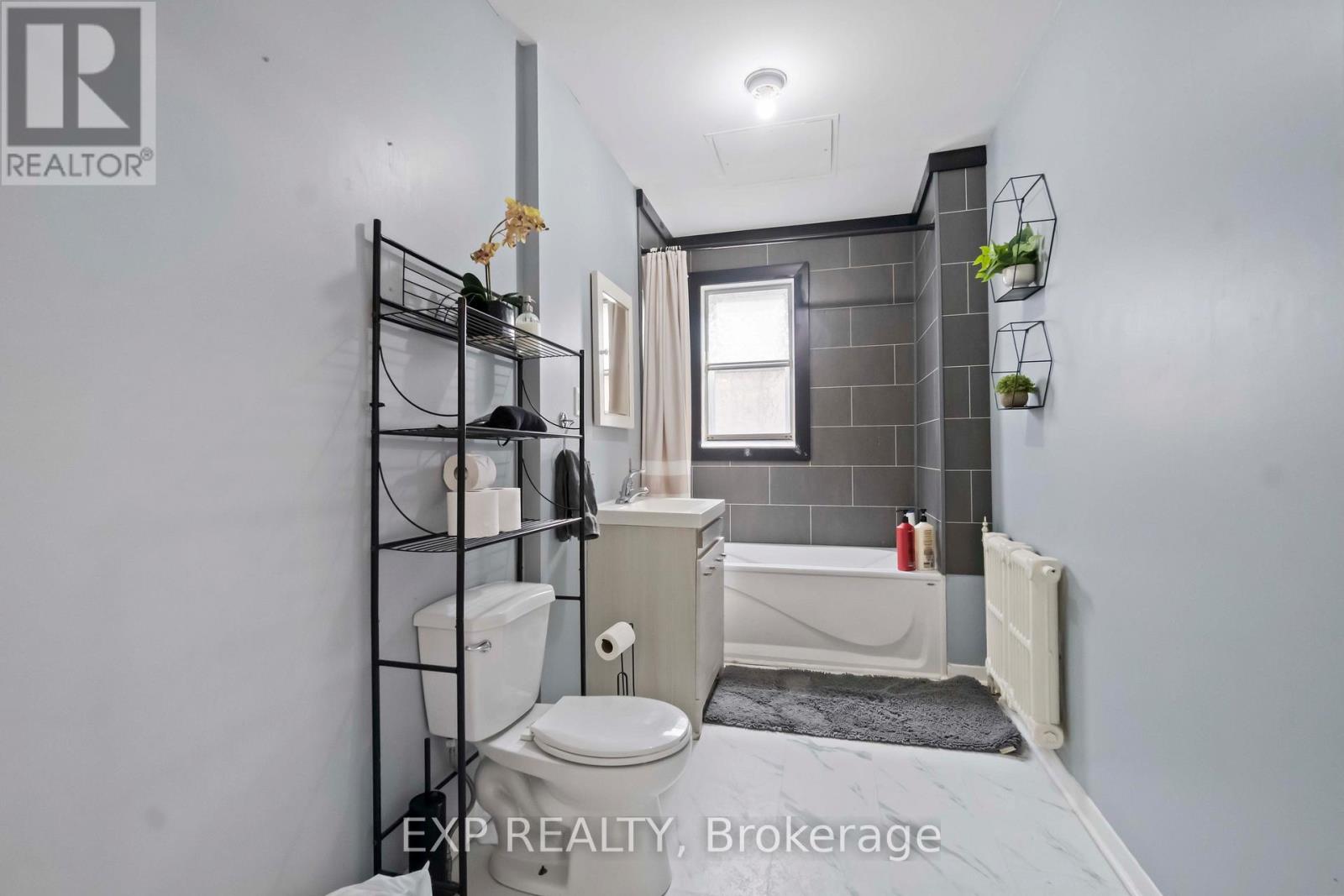 257 St Andrew Street, Ottawa, Ontario  K1N 5G8 - Photo 19 - X12242910