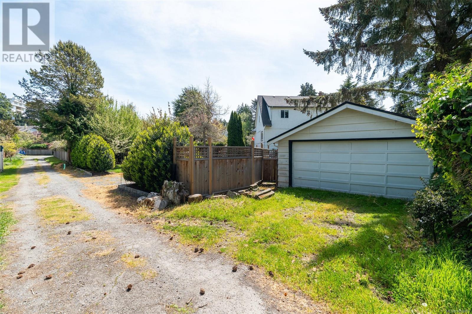 2620 Margate Ave, Oak Bay, British Columbia  V8S 3A5 - Photo 35 - 1003403