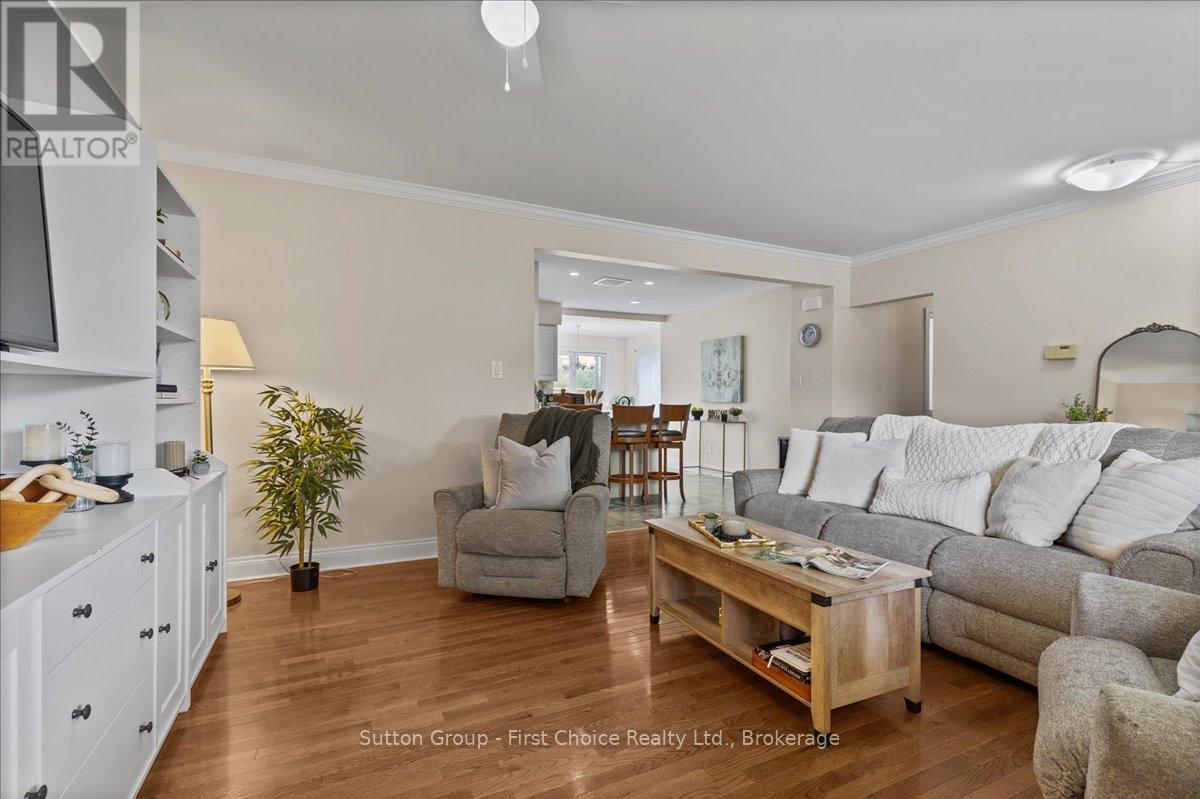 113 Whitelock Street S, Stratford, Ontario  N5A 1T2 - Photo 8 - X12242936