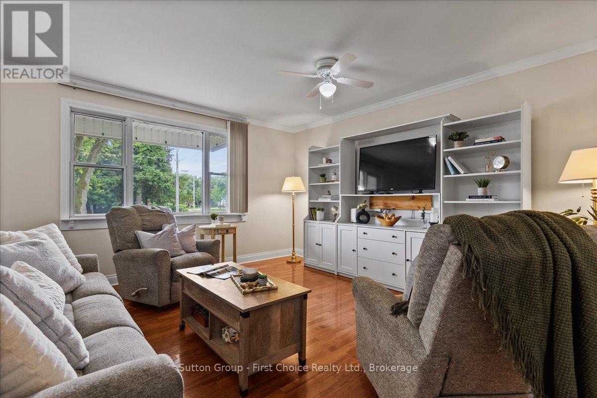 113 Whitelock Street S, Stratford, Ontario  N5A 1T2 - Photo 9 - X12242936