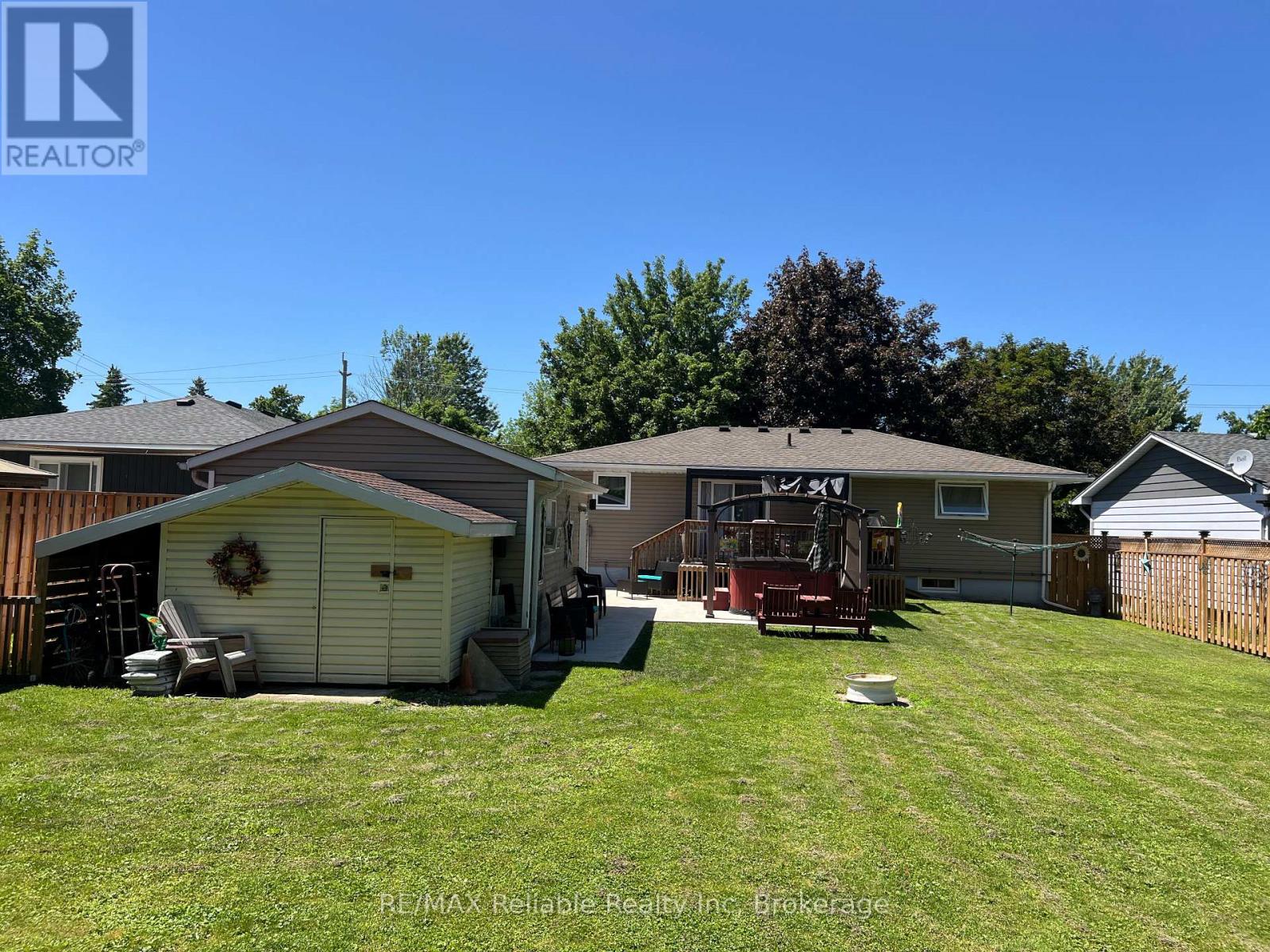 182 Jarvis Street S, Huron East, Ontario N0K 1W0 - Photo 44 - X12242959