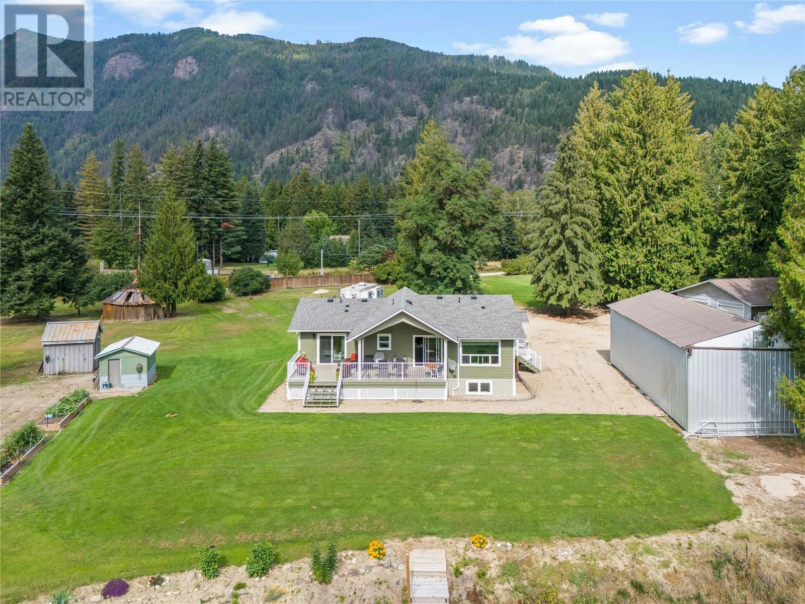 421 Hillier Road, Sicamous, British Columbia  V0E 2V4 - Photo 10 - 10346690
