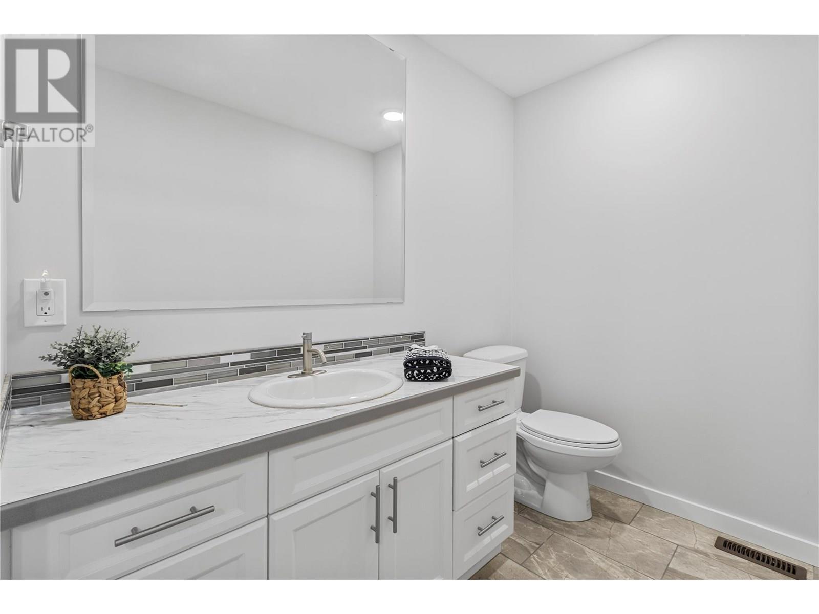 421 Hillier Road, Sicamous, British Columbia  V0E 2V4 - Photo 23 - 10346690
