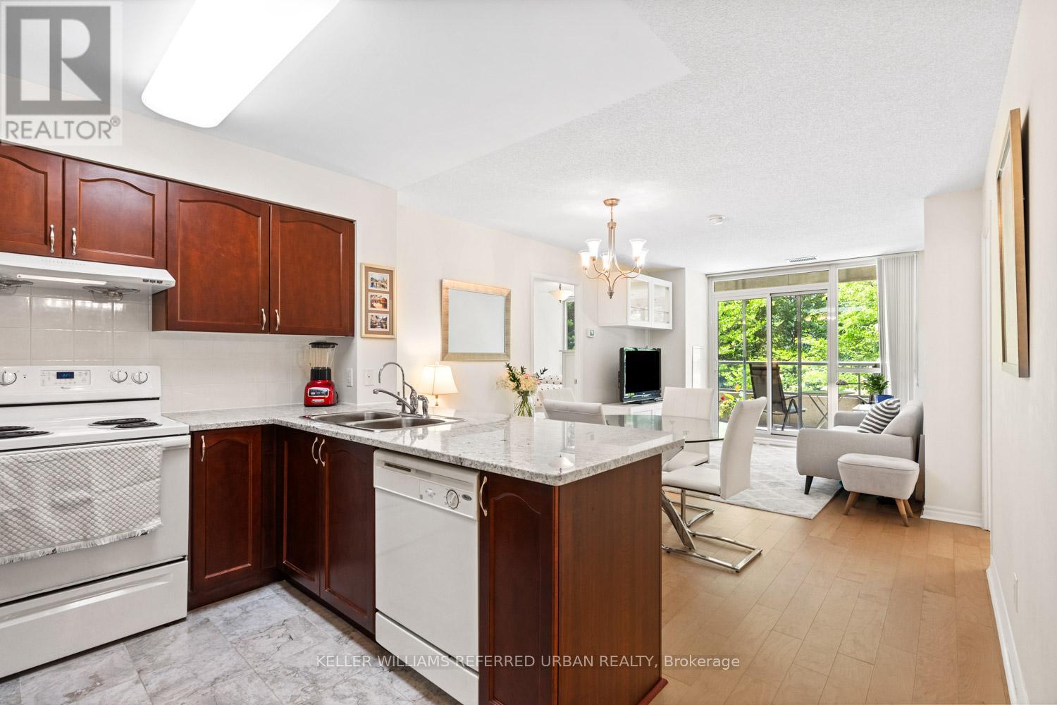 211 - 35 Hollywood Avenue, Toronto, Ontario  M2N 0A9 - Photo 2 - C12242968