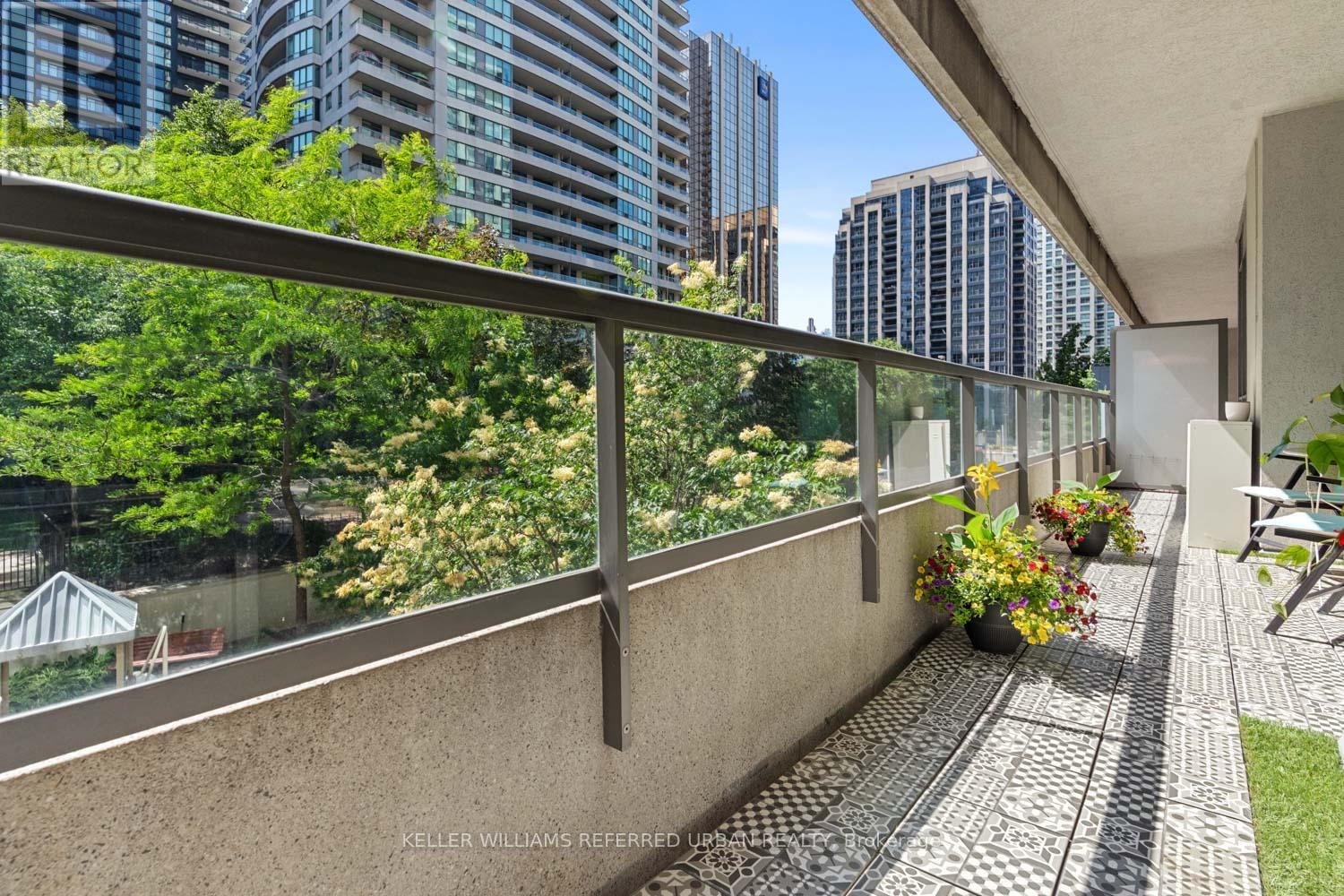 211 - 35 Hollywood Avenue, Toronto, Ontario  M2N 0A9 - Photo 5 - C12242968