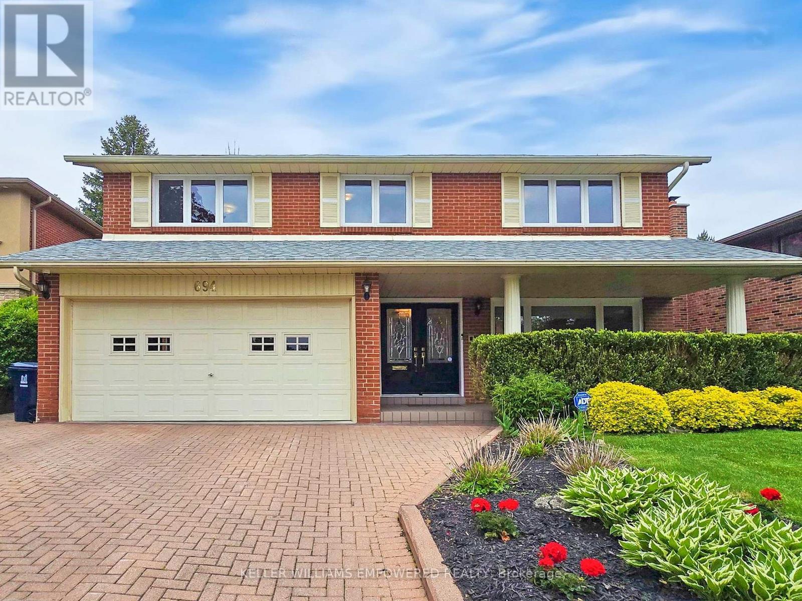 Property at 694 CONACHER DRIVE image 1