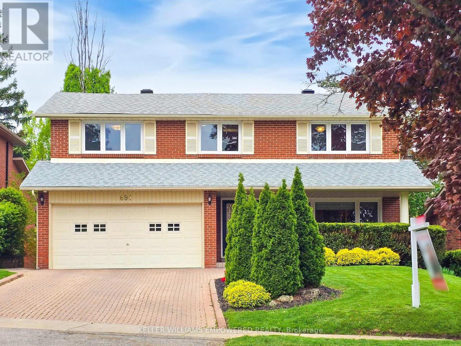 Property at 694 CONACHER DRIVE image 4