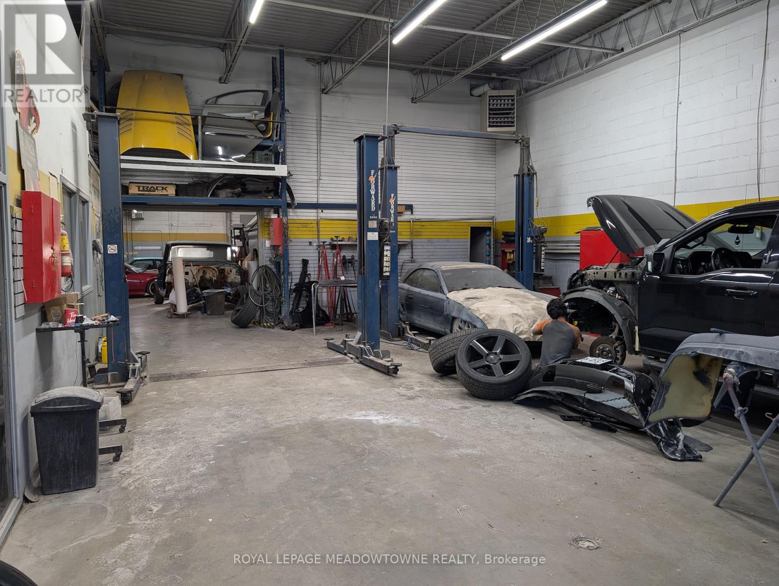 9 - 5900 Dixie Road, Mississauga, Ontario  L4W 1E9 - Photo 12 - W12242908