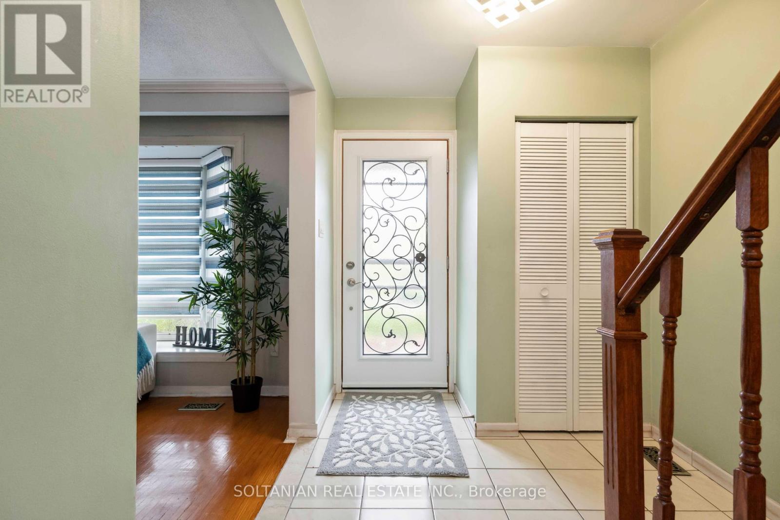 Property at 102 ELNATHAN CRESCENT image 4