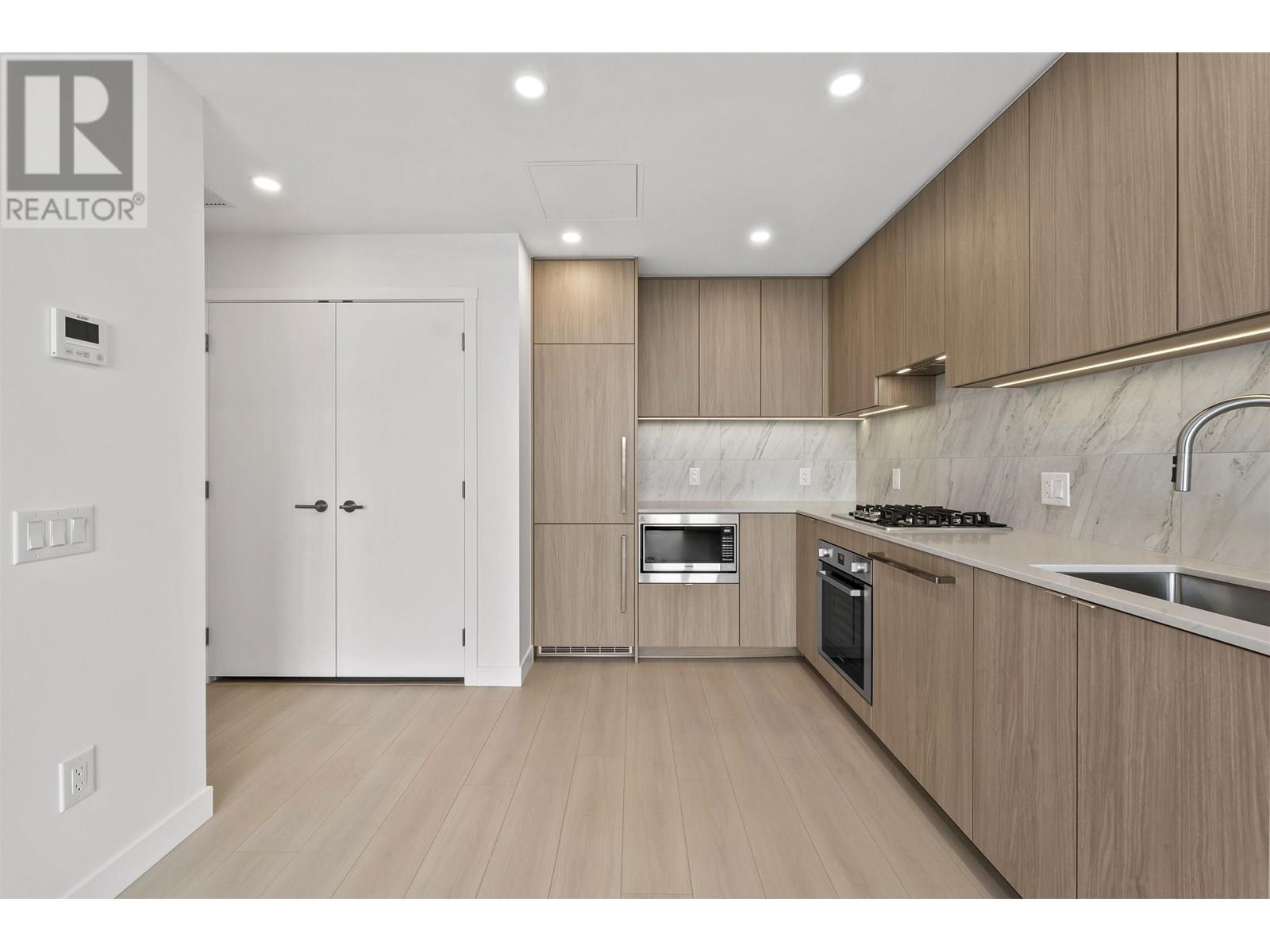 1209 626 Claremont Street, Coquitlam, British Columbia  V3J 3T4 - Photo 5 - R3019599