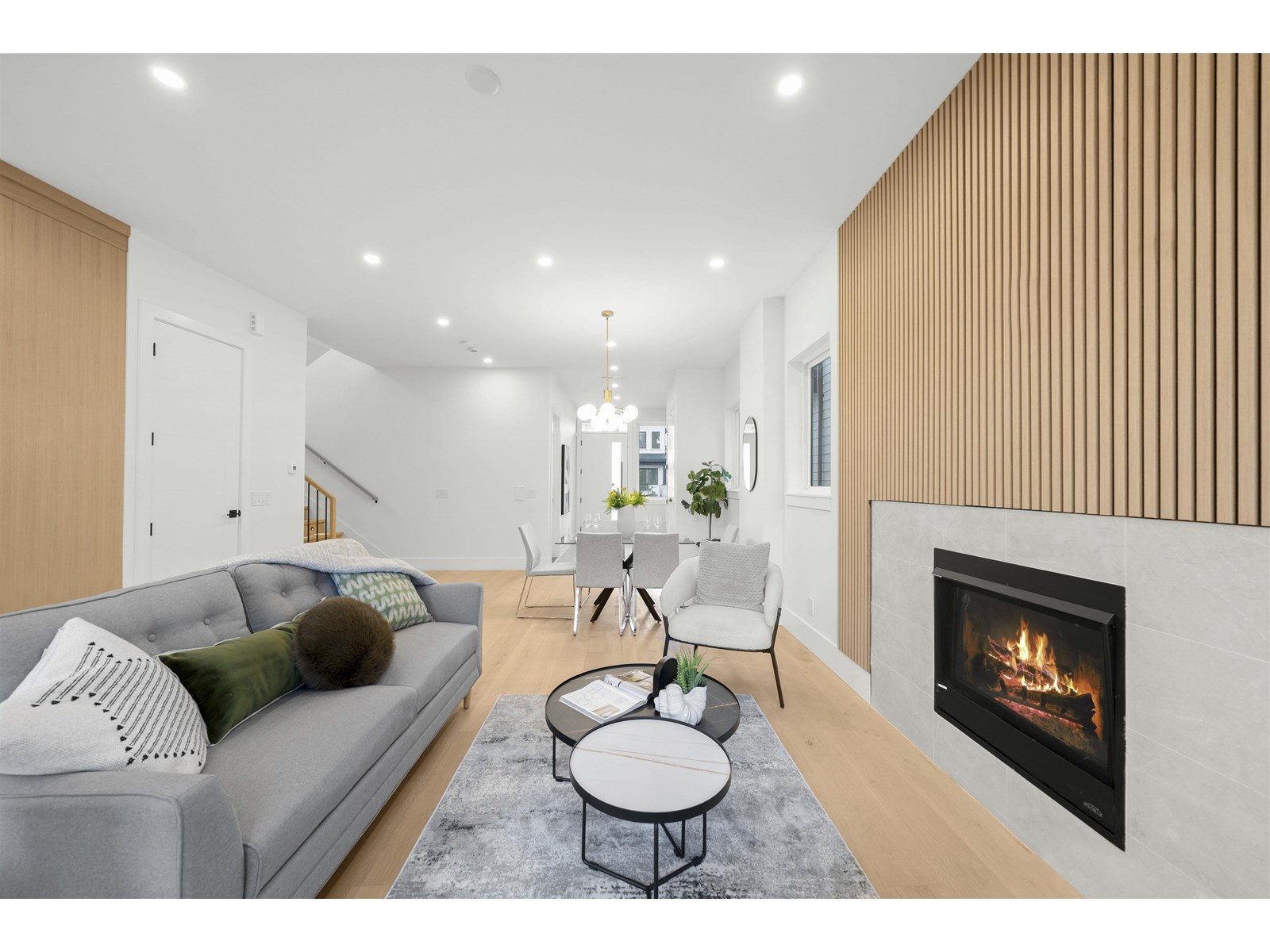 Property at 7523 205 STREET image 4