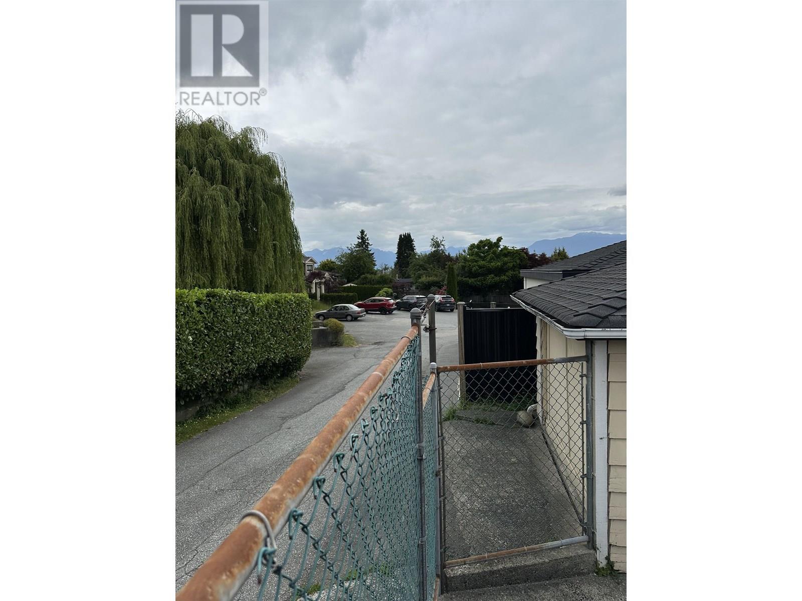 5529 Booth Avenue, Burnaby, British Columbia  V5H 3A5 - Photo 5 - R3018712