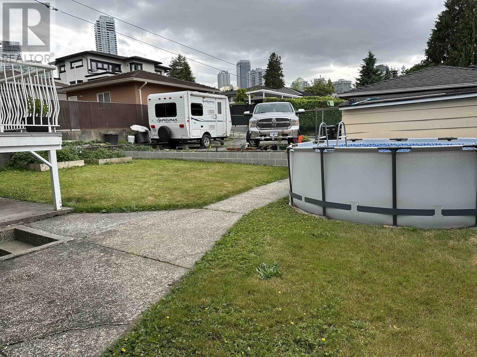 5529 Booth Avenue, Burnaby, British Columbia  V5H 3A5 - Photo 4 - R3018712
