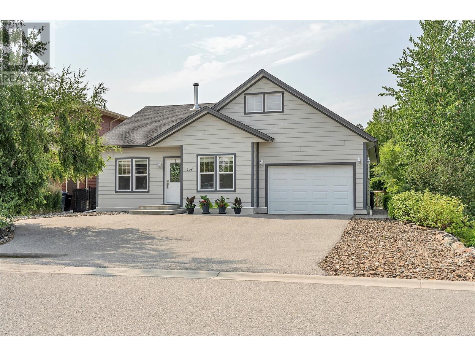 137 Walton Crescent, summerland, British Columbia V0H1Z8
