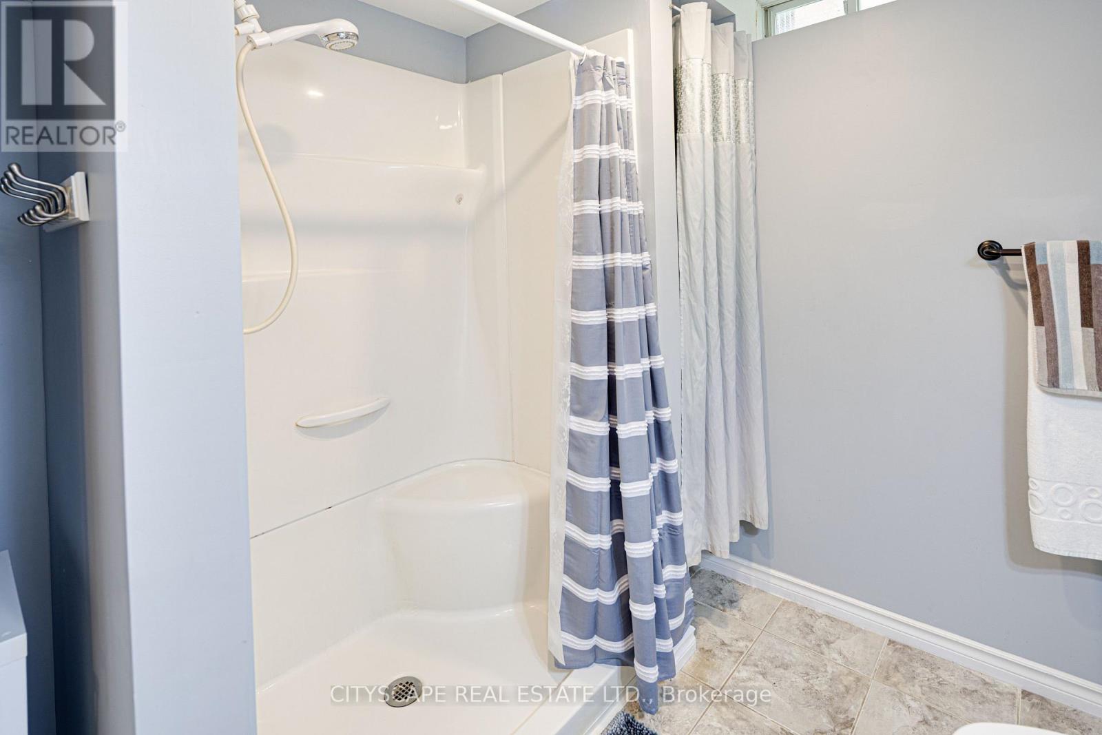 1113 Gossamer Drive, Pickering (Liverpool), Ontario  L1X 2T7 - Photo 40 - E12241454