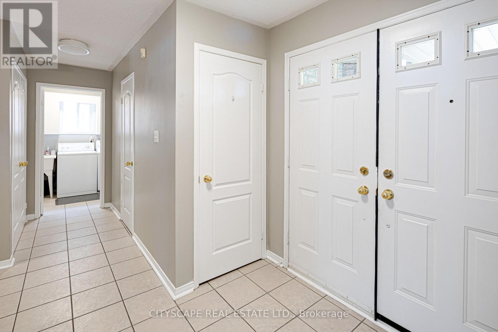 1113 Gossamer Drive, Pickering (Liverpool), Ontario  L1X 2T7 - Photo 7 - E12241454