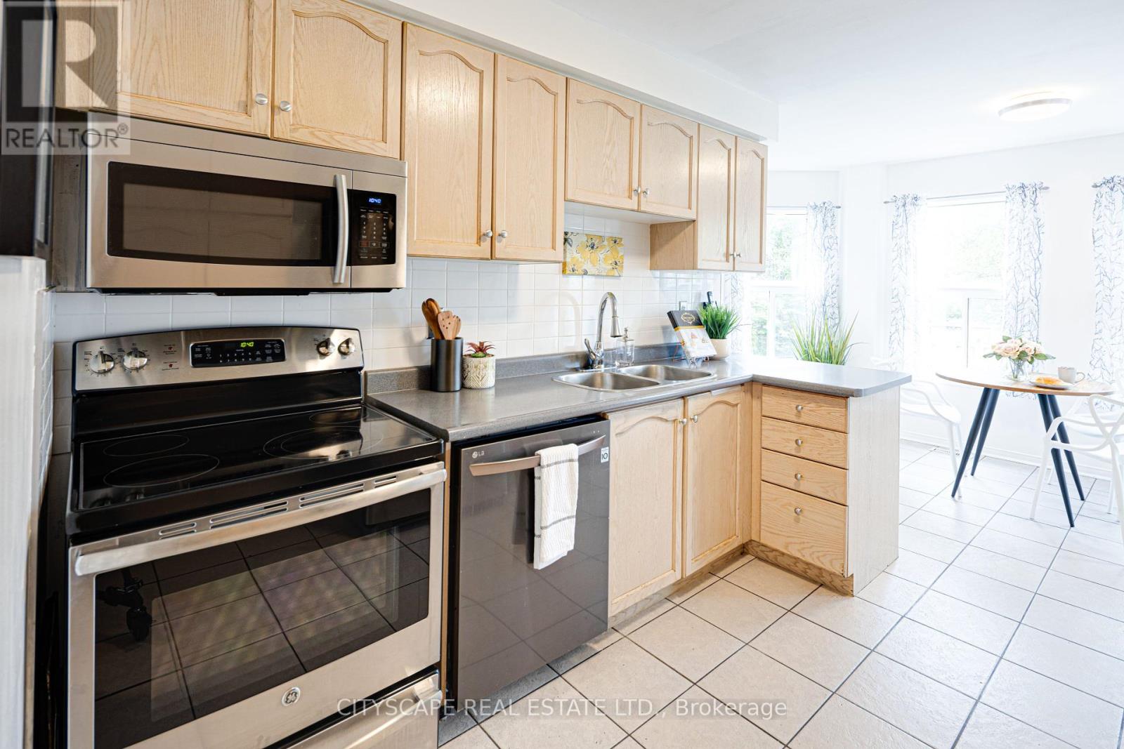1113 Gossamer Drive, Pickering (Liverpool), Ontario  L1X 2T7 - Photo 16 - E12241454