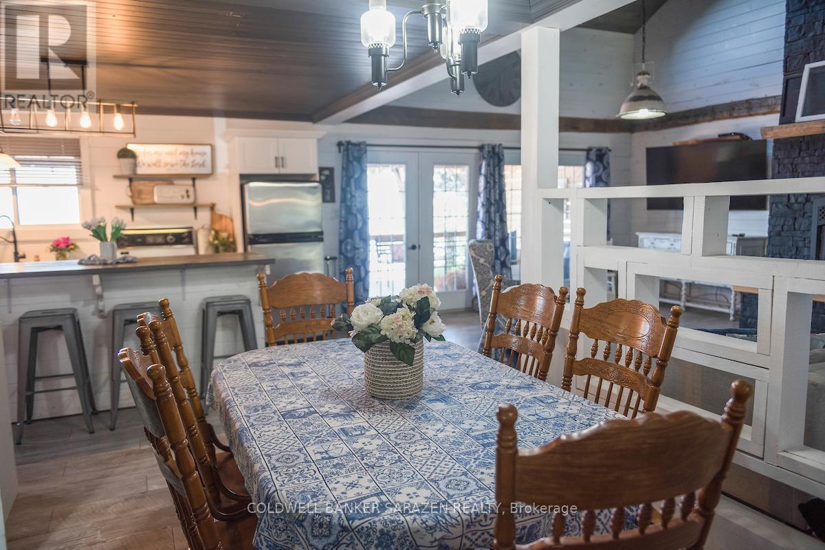 637 Mcewen Lane, Horton, Ontario  K7V 3Z8 - Photo 14 - X12243085