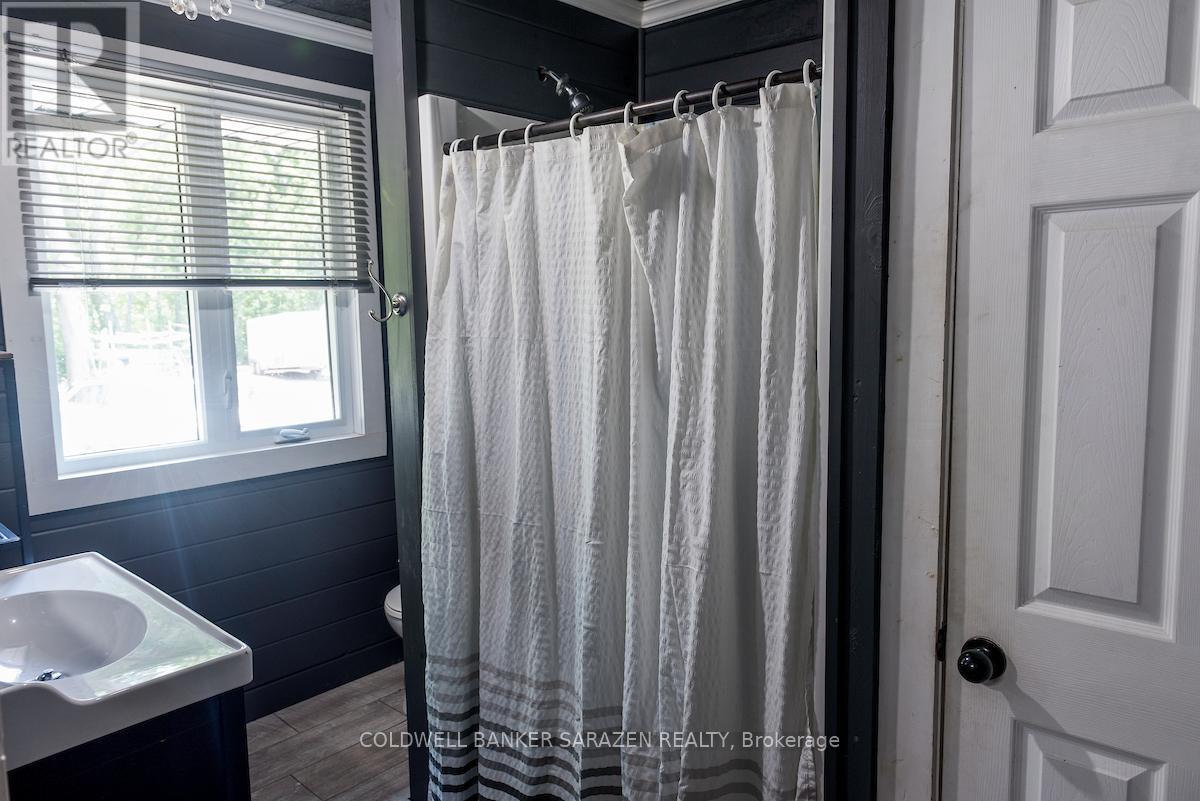 637 Mcewen Lane, Horton, Ontario  K7V 3Z8 - Photo 25 - X12243085