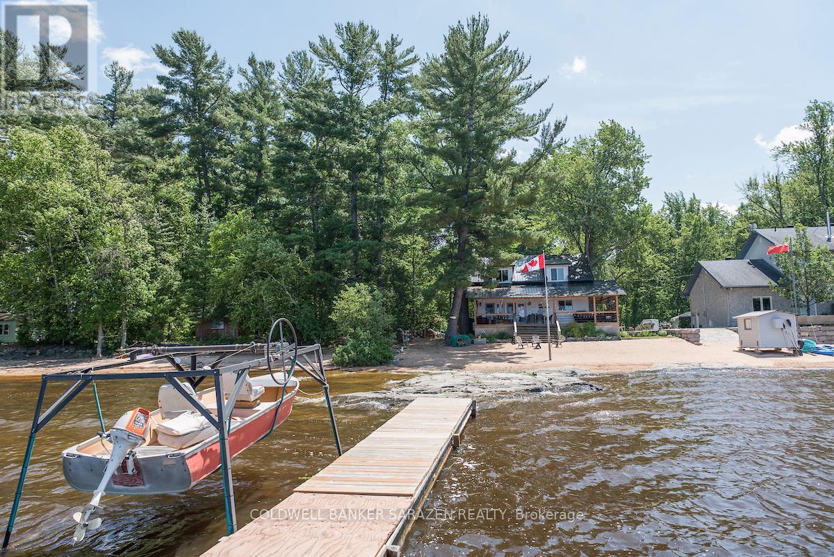 637 Mcewen Lane, Horton, Ontario  K7V 3Z8 - Photo 6 - X12243085