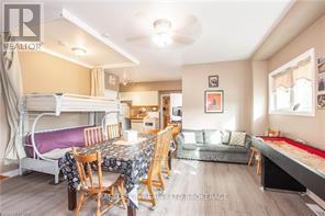 9268 Lundys Lane, Niagara Falls (Forestview), Ontario  L2H 0T5 - Photo 12 - X12243098