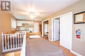 9268 Lundys Lane, Niagara Falls (Forestview), Ontario  L2H 0T5 - Photo 17 - X12243098