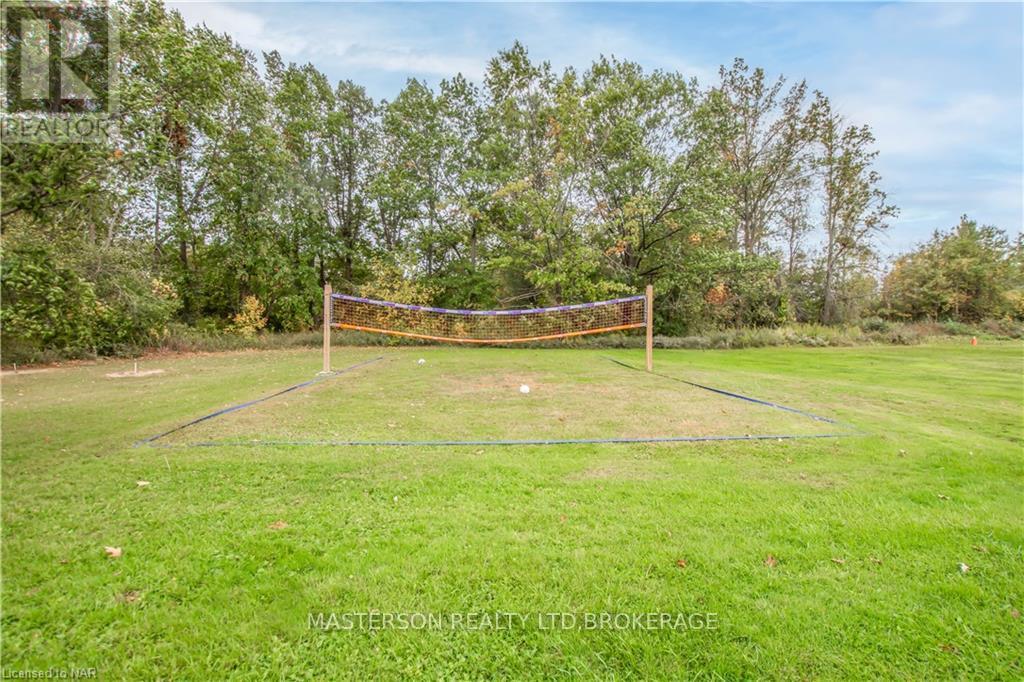 9208 Lundys Lane, Niagara Falls (Forestview), Ontario  L2H 0T5 - Photo 12 - X12243099