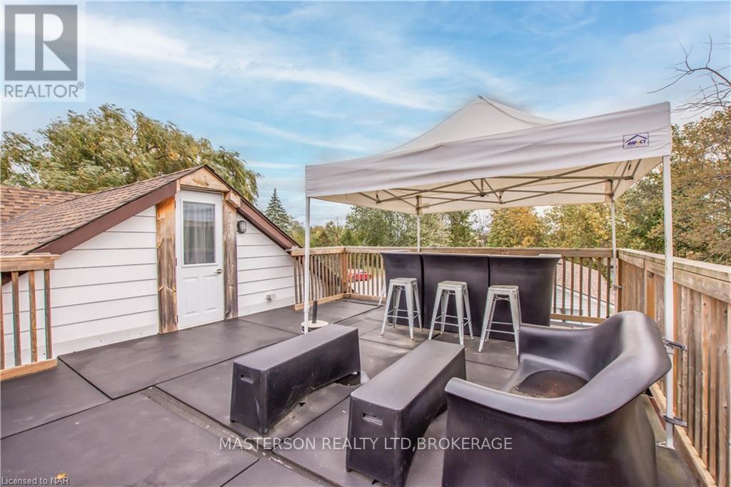9208 Lundys Lane, Niagara Falls (Forestview), Ontario  L2H 0T5 - Photo 7 - X12243099