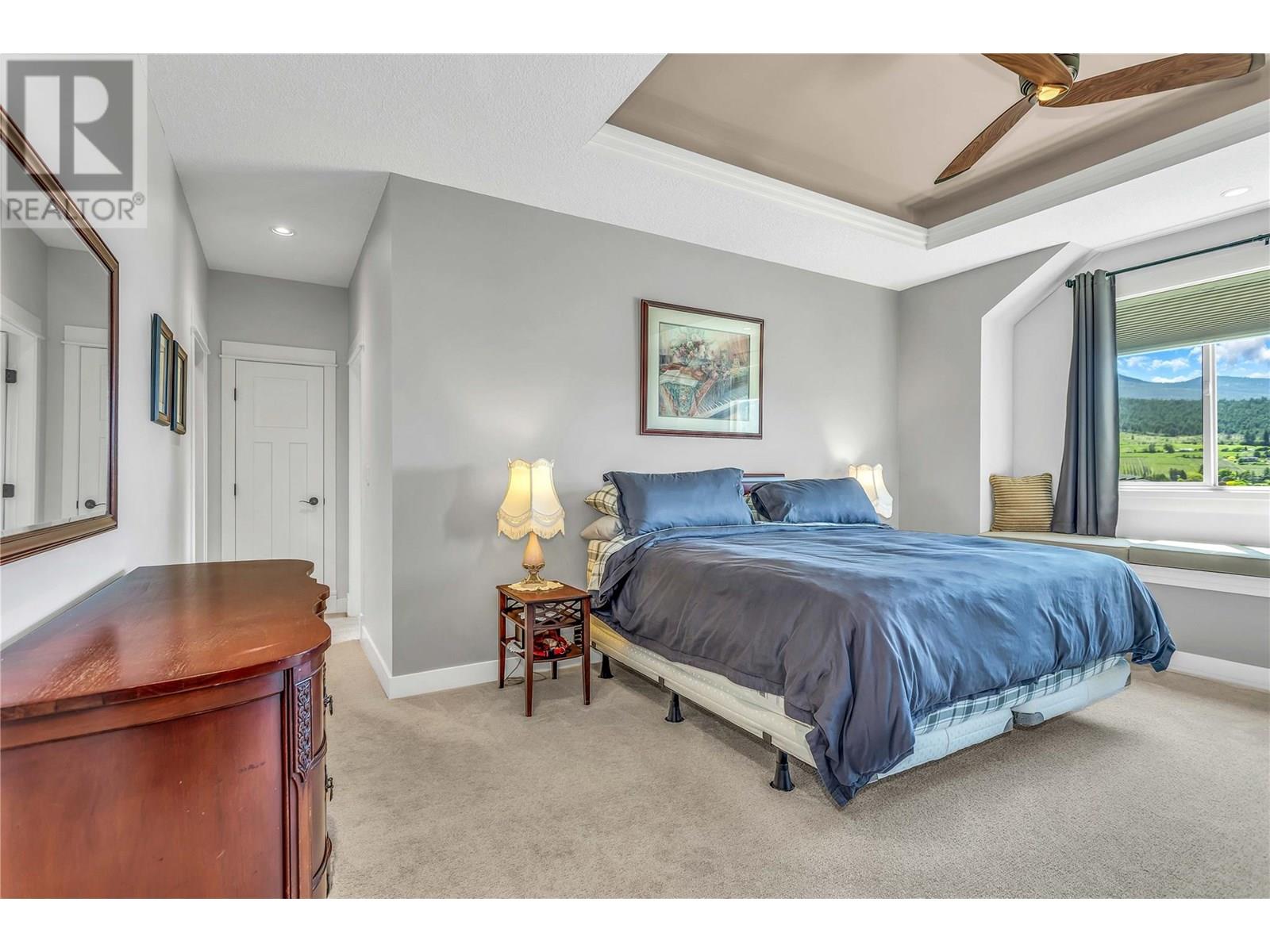 Property at 8780 Braeburn Drive image 4