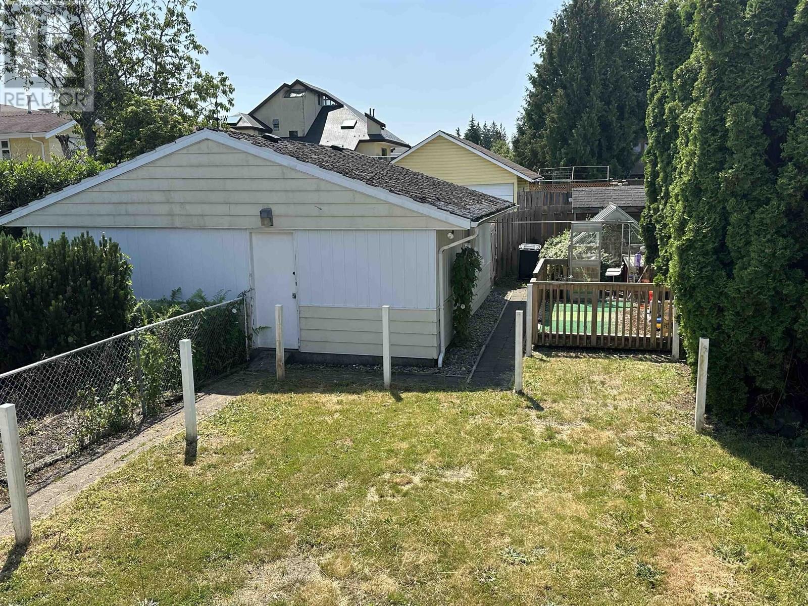 5858 Bryant Street, Burnaby, British Columbia  V5H 1X6 - Photo 11 - R3019620