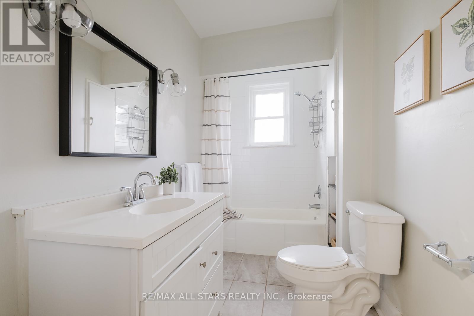 249 Main Street N, Markham (Old Markham Village), Ontario  L3P 1Y6 - Photo 22 - N12243081