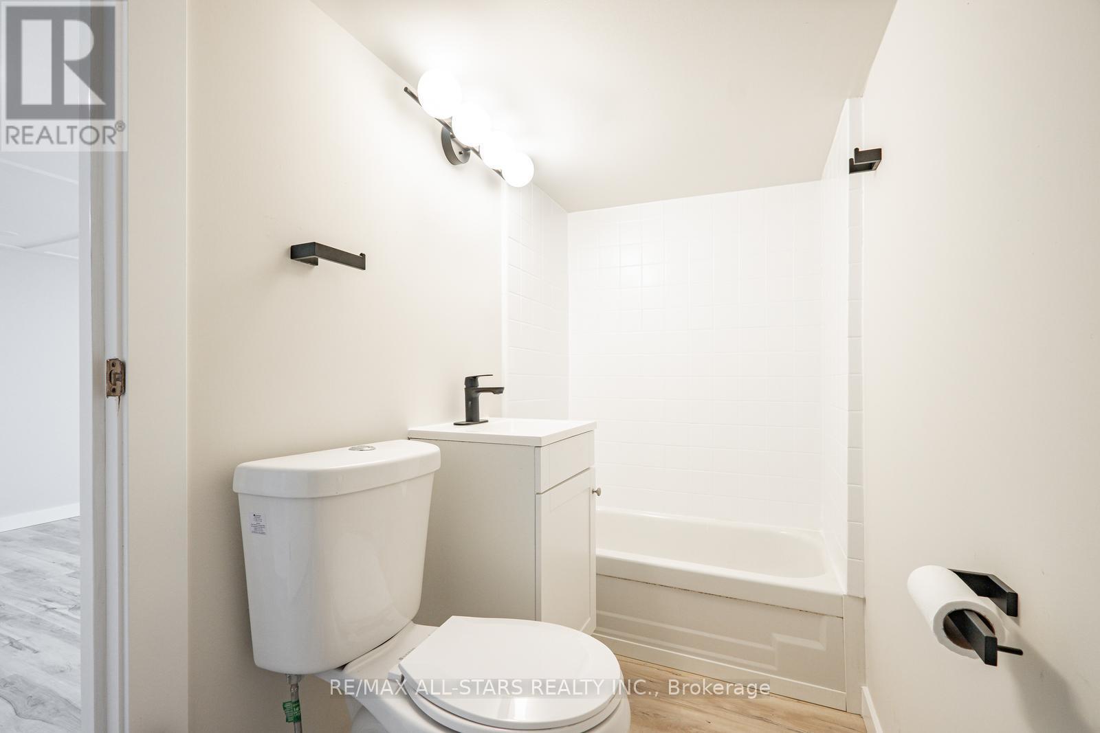 249 Main Street N, Markham (Old Markham Village), Ontario  L3P 1Y6 - Photo 36 - N12243081