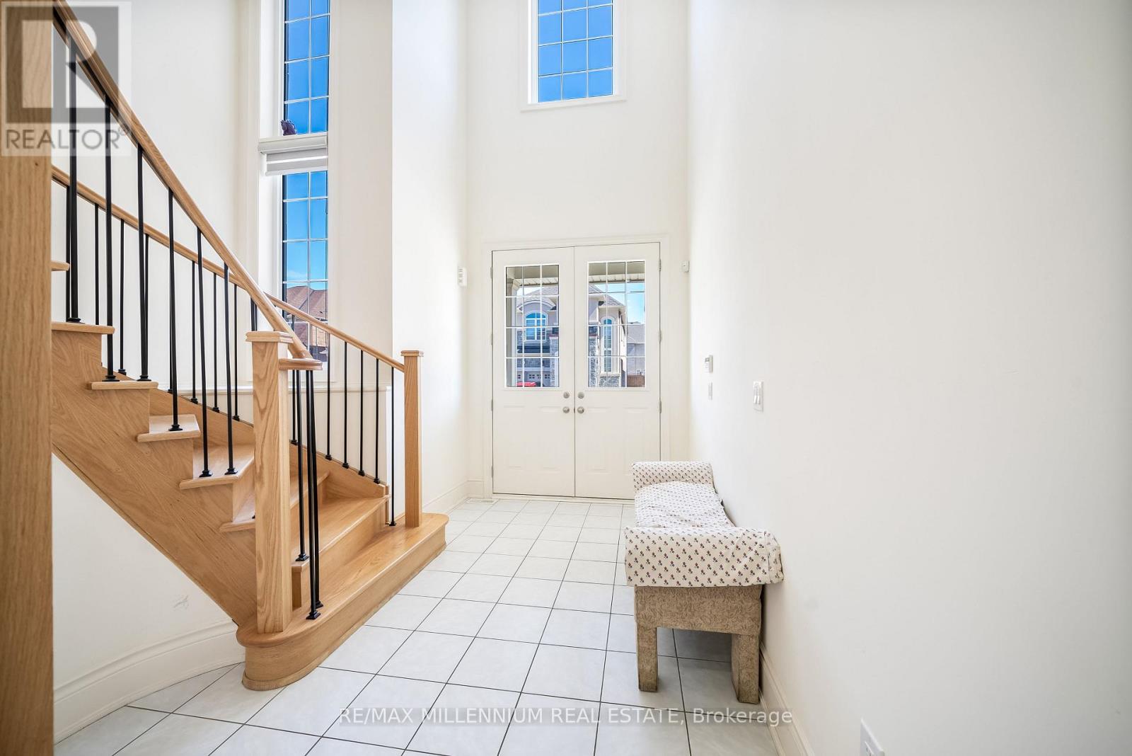 Property at 52 ELVERTON CRESCENT image 3