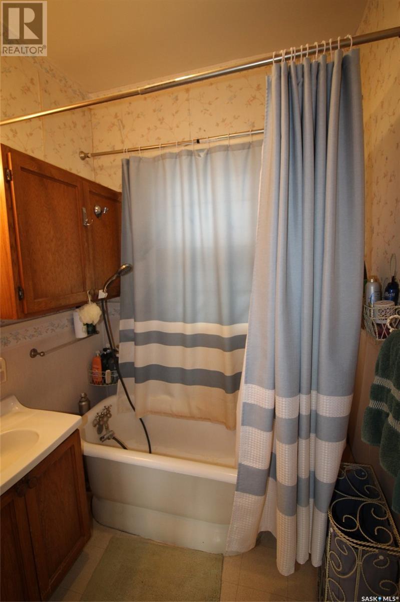 663 2nd Street E, Shaunavon, Saskatchewan  S0N 2M0 - Photo 19 - SK000443