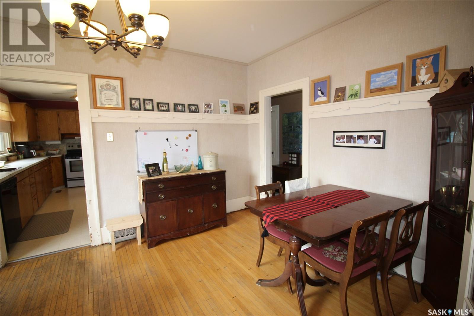 663 2nd Street E, Shaunavon, Saskatchewan  S0N 2M0 - Photo 13 - SK000443