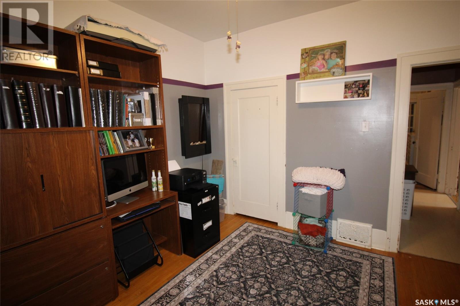 663 2nd Street E, Shaunavon, Saskatchewan  S0N 2M0 - Photo 21 - SK000443