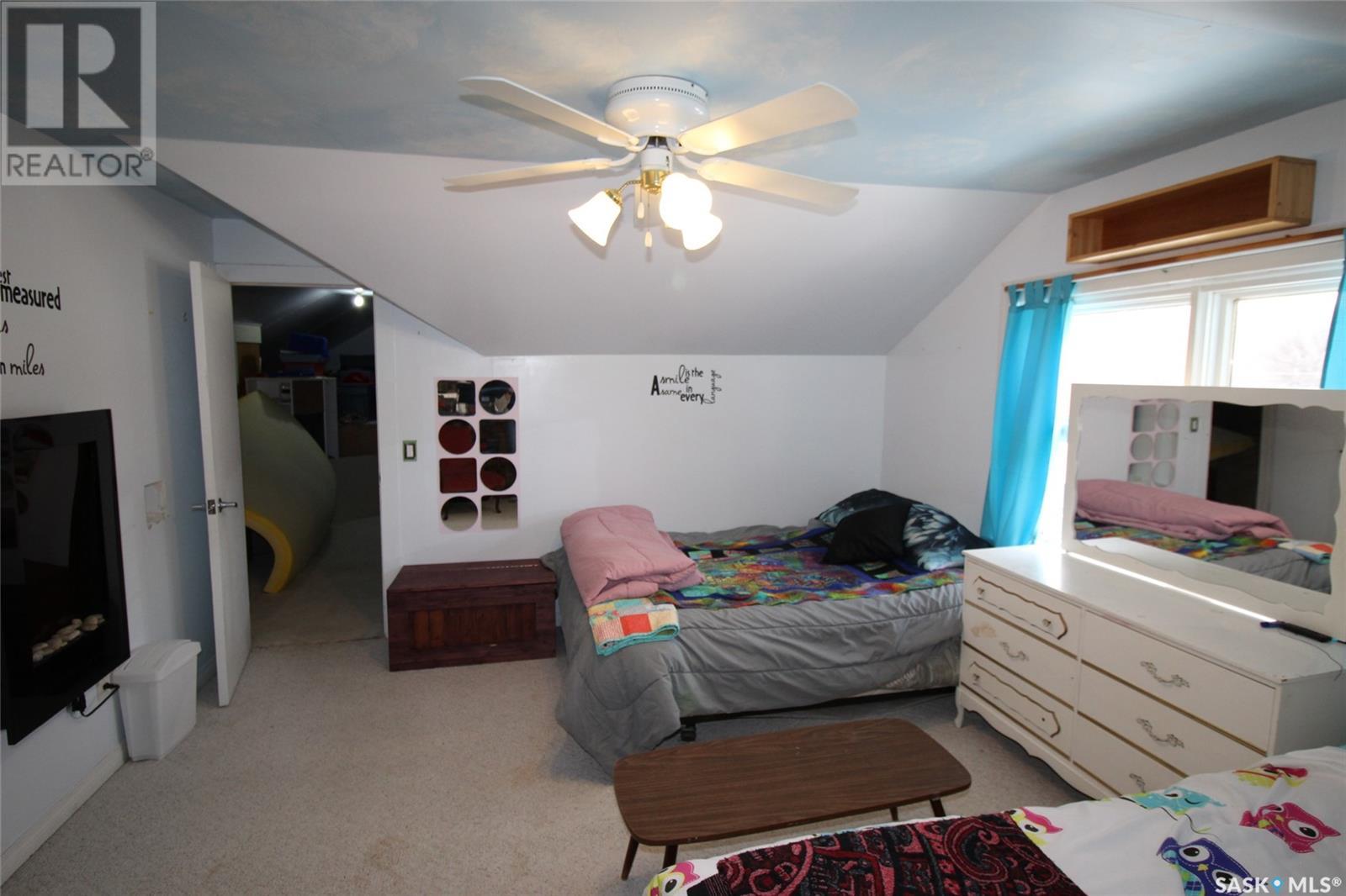 663 2nd Street E, Shaunavon, Saskatchewan  S0N 2M0 - Photo 28 - SK000443