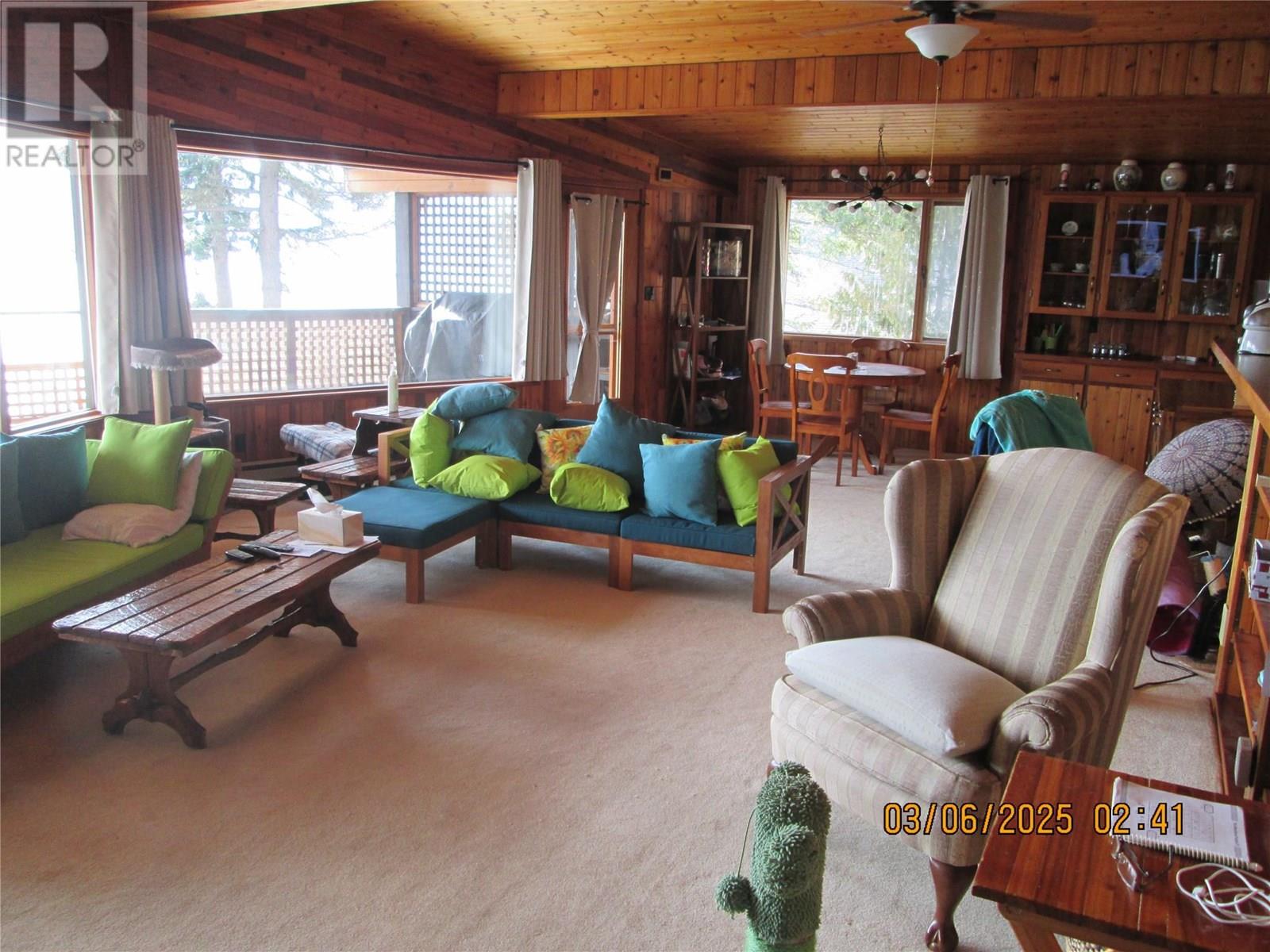 Property at 5305 Meadow Creek Crescent image 1