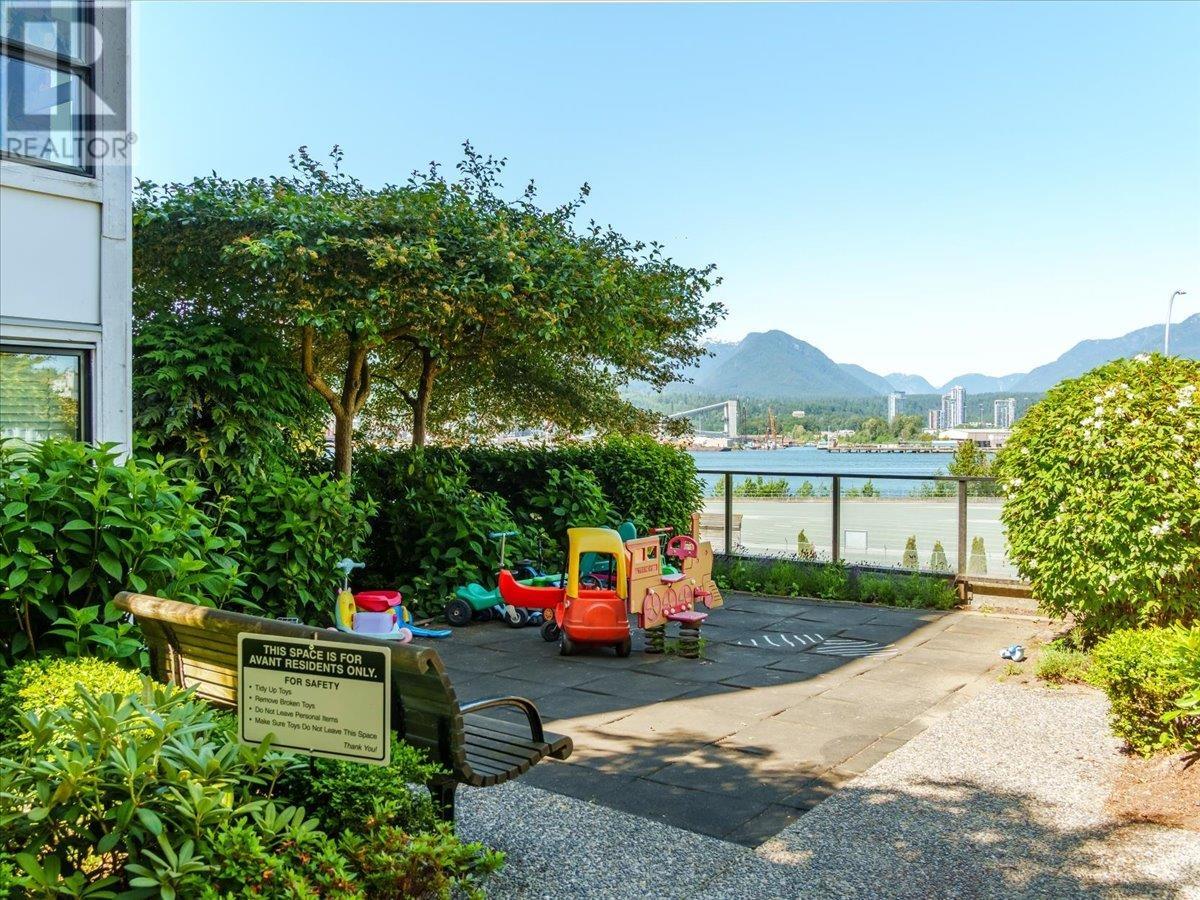 2953 Wall Street, Vancouver, British Columbia  V5K 0A6 - Photo 36 - R3019671