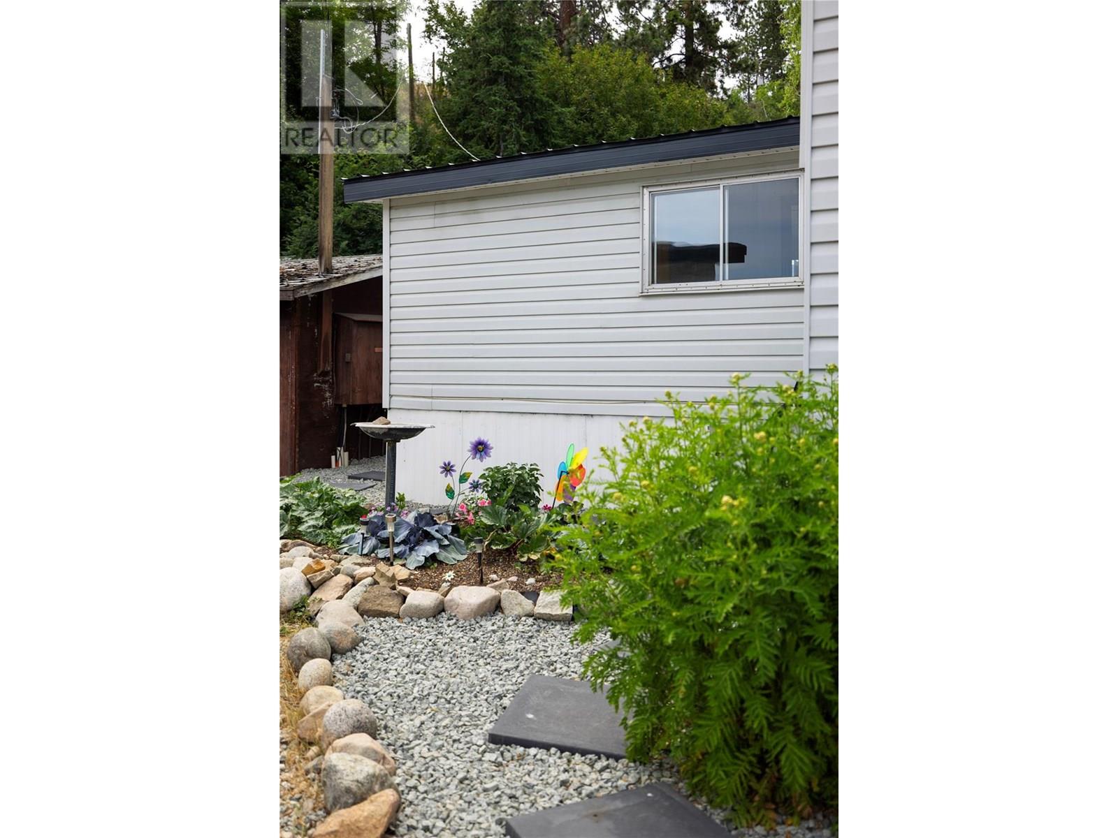 6711 Highway 97 Highway S Unit# 24 Peachland Photo 37
